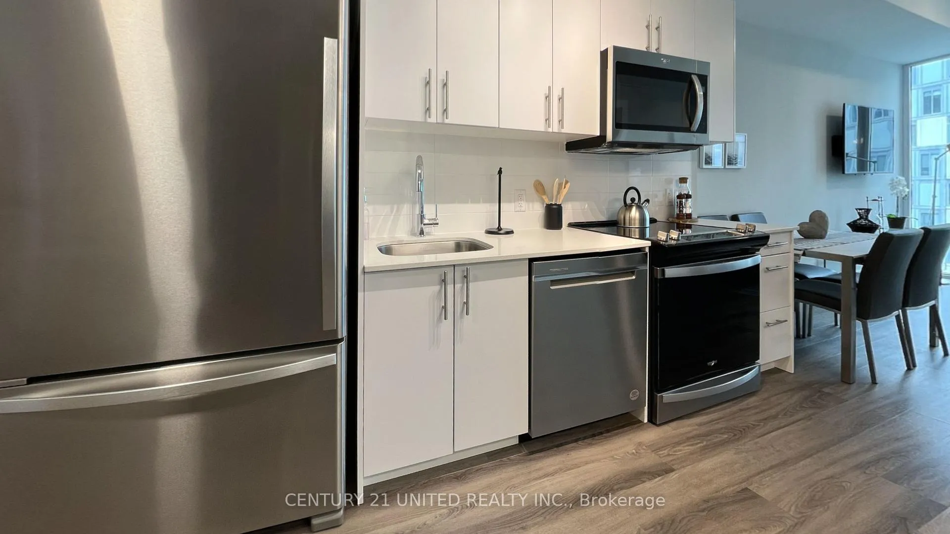 Photo 8 of Unit 821, 80 Bond Street E, Oshawa, Central — HOMEH
