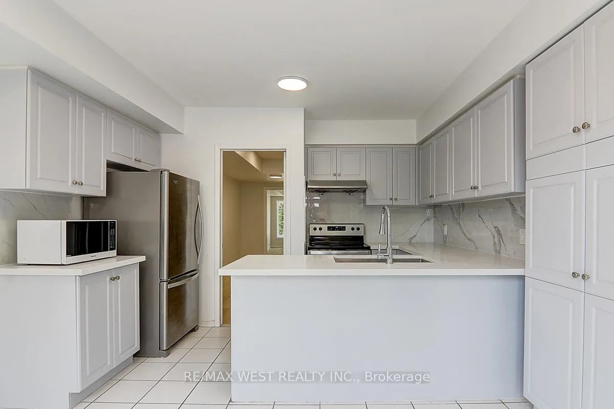 Photo 20 of 20 Azzarello Lane, Toronto, Greenwood-Coxwell — HOMEH
