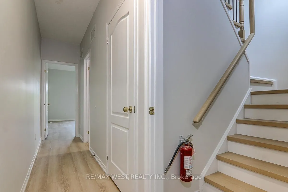 Photo 21 of 20 Azzarello Lane, Toronto, Greenwood-Coxwell — HOMEH