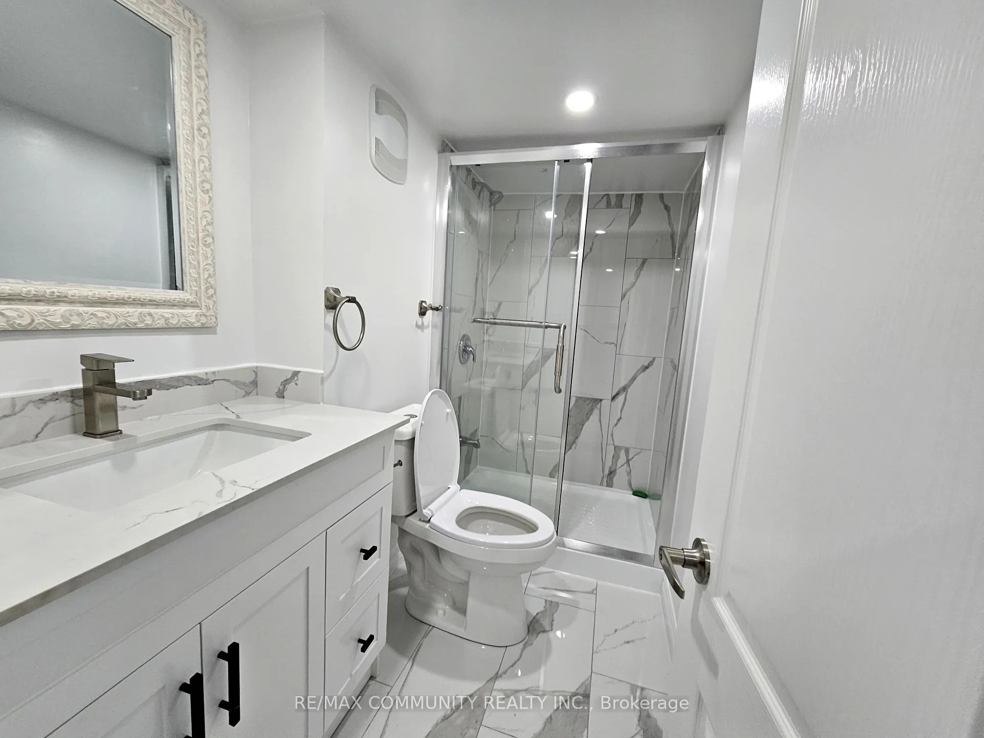 Photo 6 of Unit BASEMENT, 32 Liam Lane, Markham, Cedarwood — HOMEH