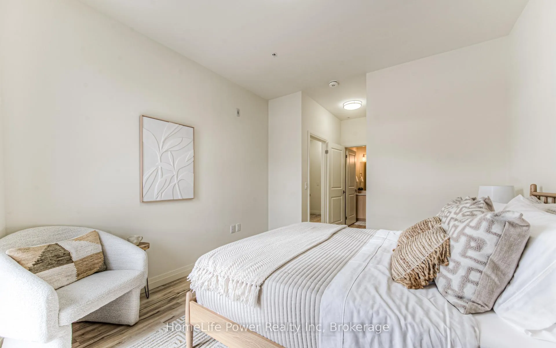 Photo 11 of Unit 218, 301 Westmount Road, Kitchener — HOMEH