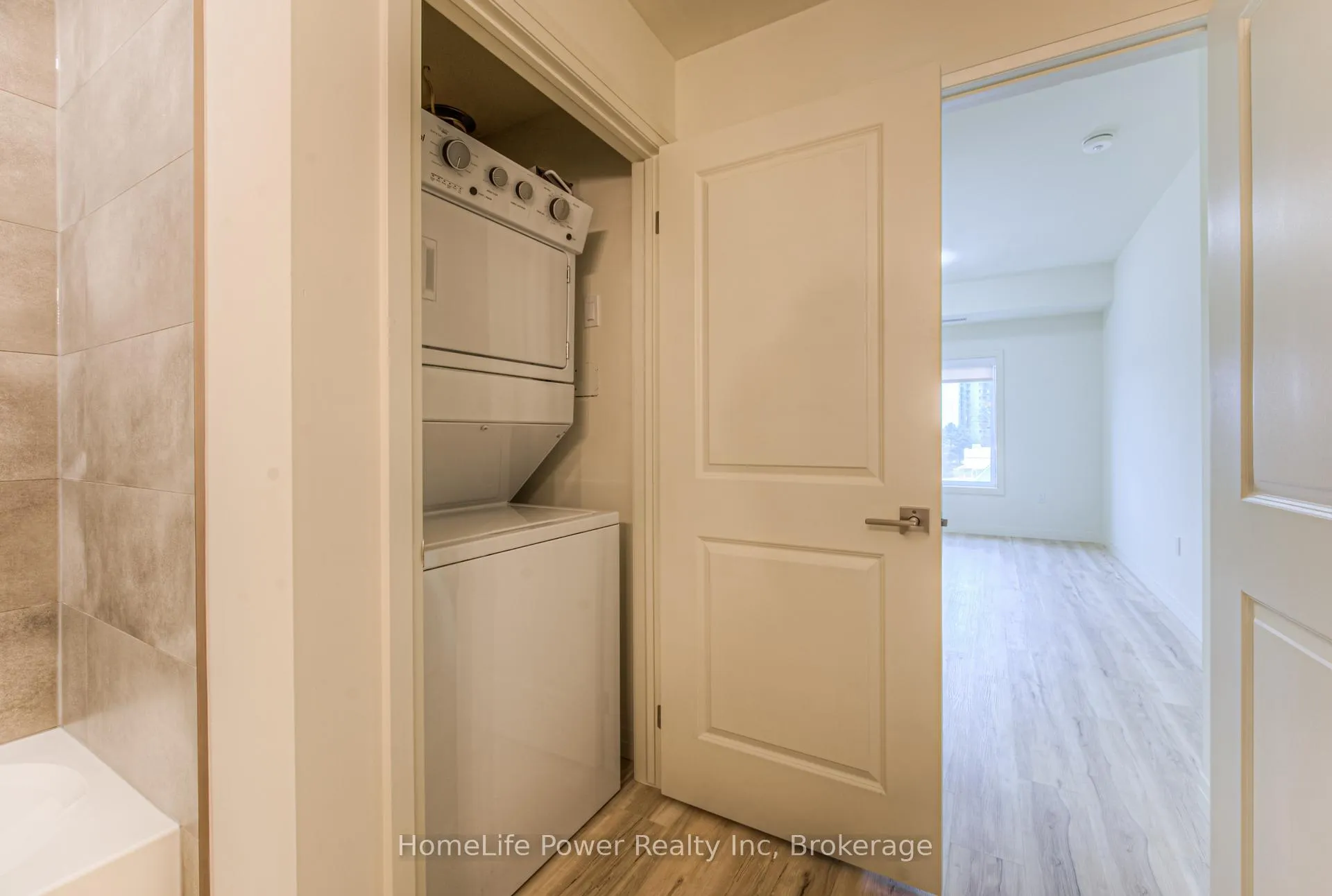 Photo 27 of Unit 218, 301 Westmount Road, Kitchener — HOMEH