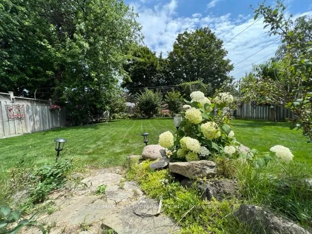 Photo 17 of 51 Perivale Crescent, Scarborough, Bendale — HOMEH
