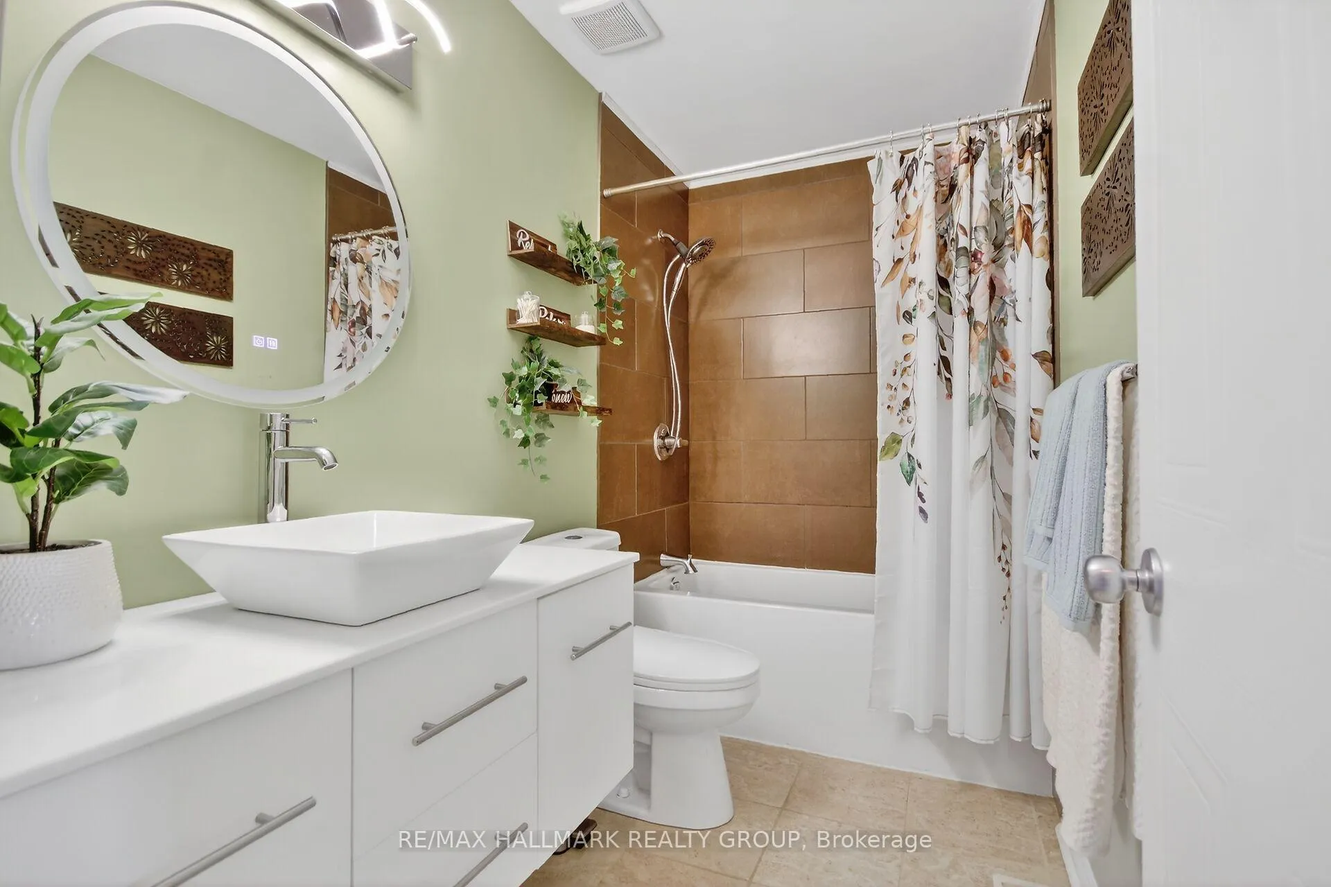 Photo 35 of 54 Charleston Street, Ottawa, Barrhaven - Strandherd — HOMEH