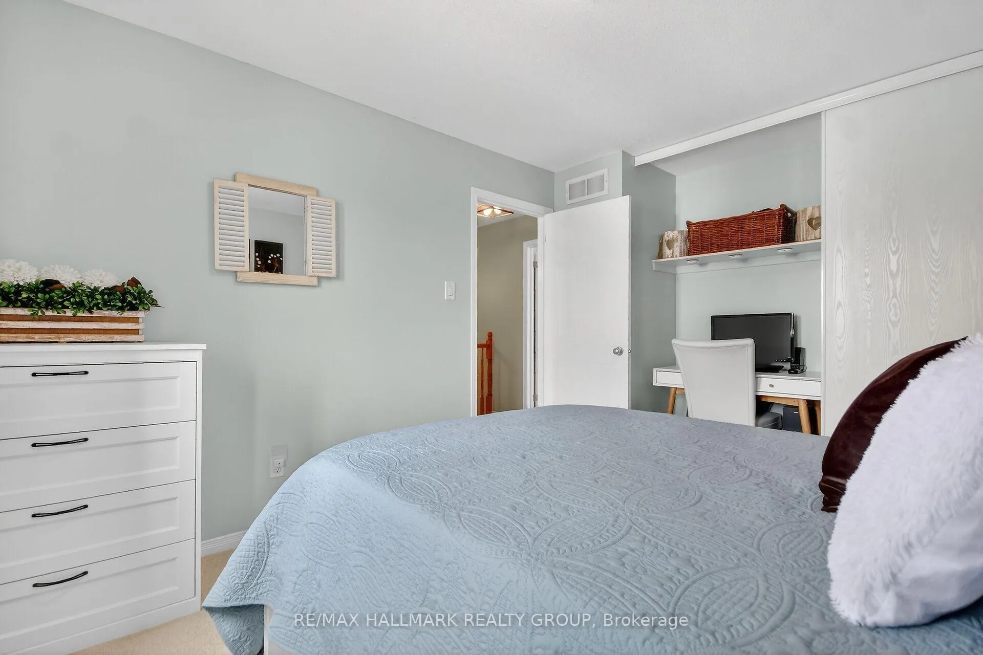 Photo 38 of 54 Charleston Street, Ottawa, Barrhaven - Strandherd — HOMEH