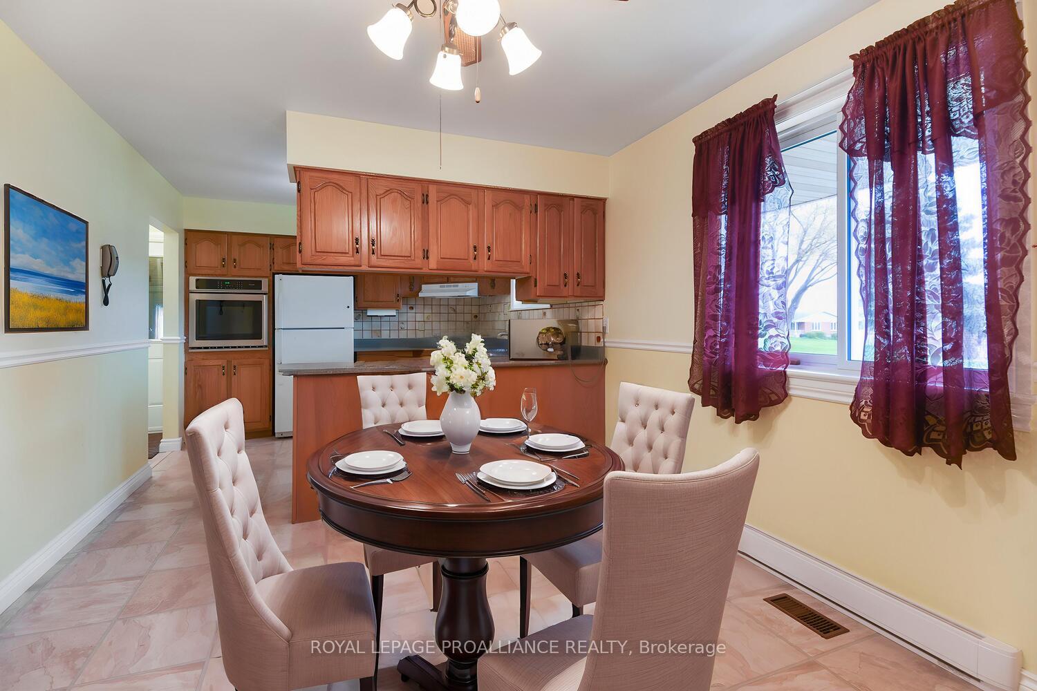 Photo 9 of 944 Reid Street N, Edwardsburgh/Cardinal, Town of Cardinal — HOMEH