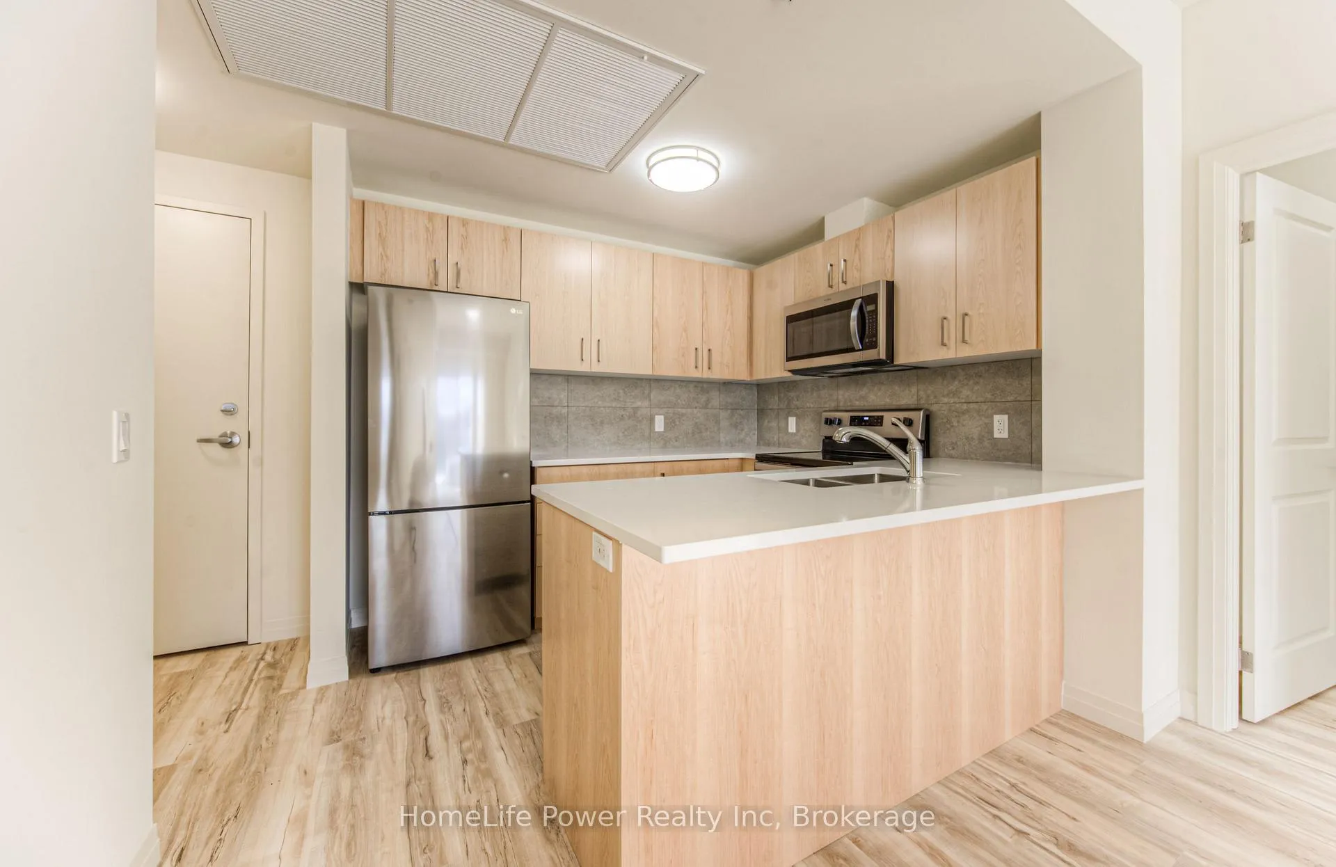 Photo 14 of Unit 203, 301 Westmount Road, Kitchener — HOMEH