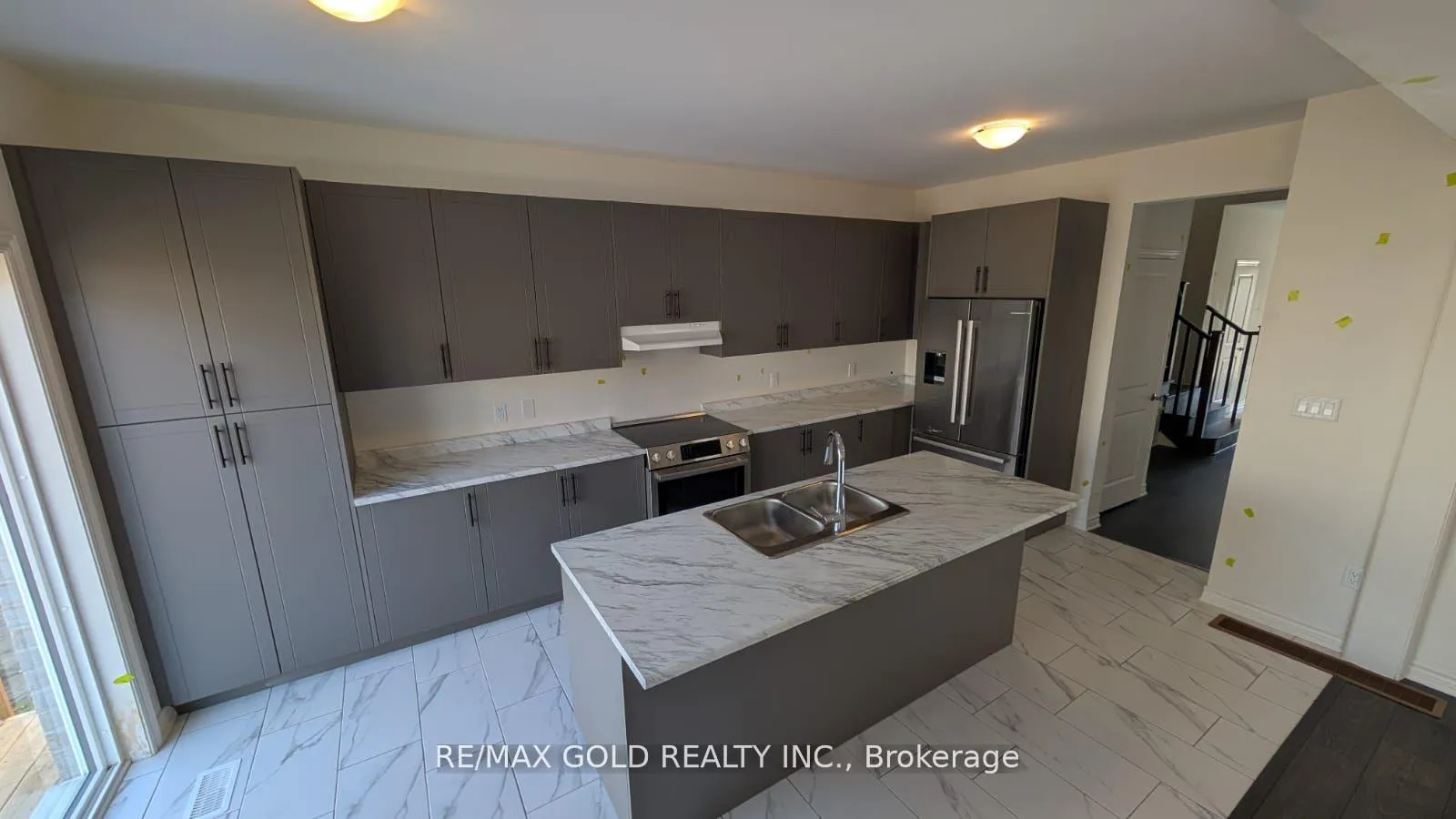 Photo 7 of 230 Mckenzie Drive N, Clearview, Stayner — HOMEH