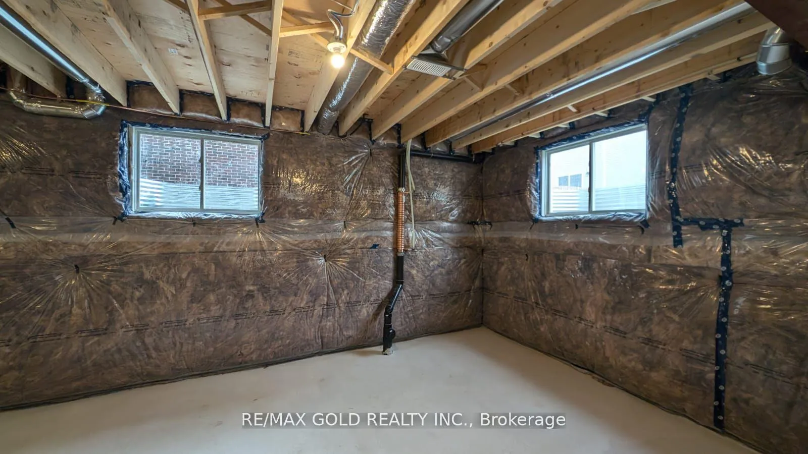 Photo 21 of 230 Mckenzie Drive N, Clearview, Stayner — HOMEH