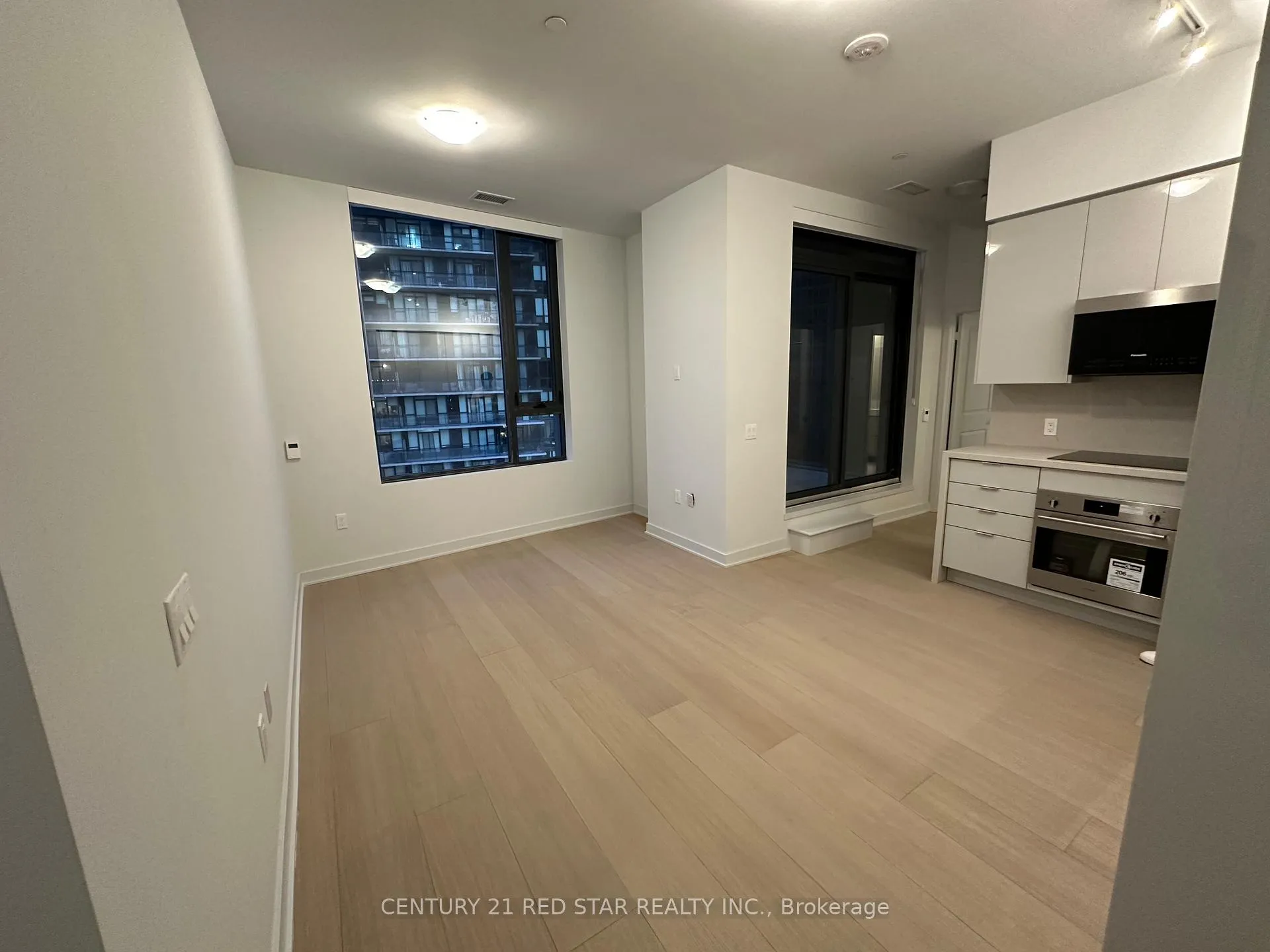Photo 3 of Unit 2004, 2920 Highway 7, Vaughan, Vaughan Corporate Centre — HOMEH