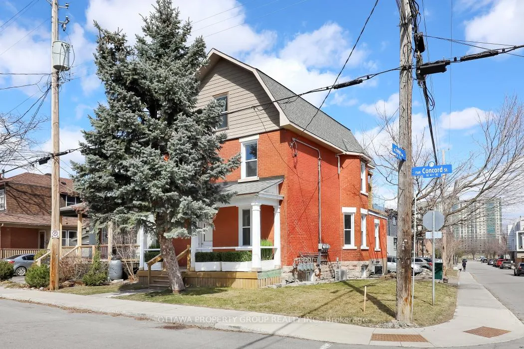 Front of Unit C, 149 Concord Street