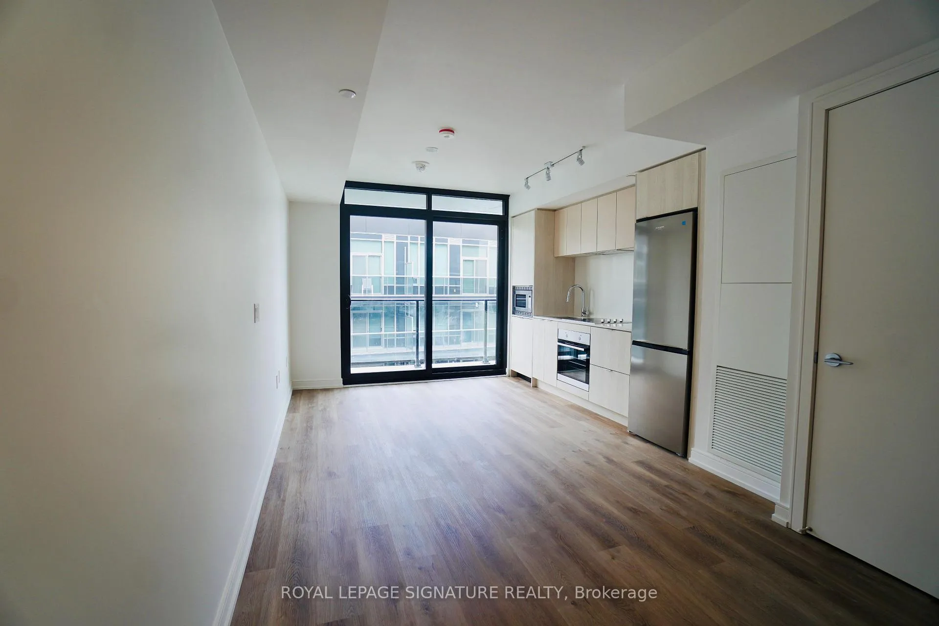 Front of Unit 1416, 1 Jarvis Street
