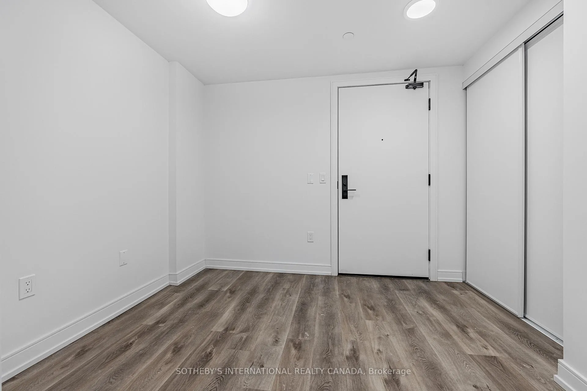 Photo 2 of Unit 516, 1 Jarvis Street, Hamilton, Beasley — HOMEH