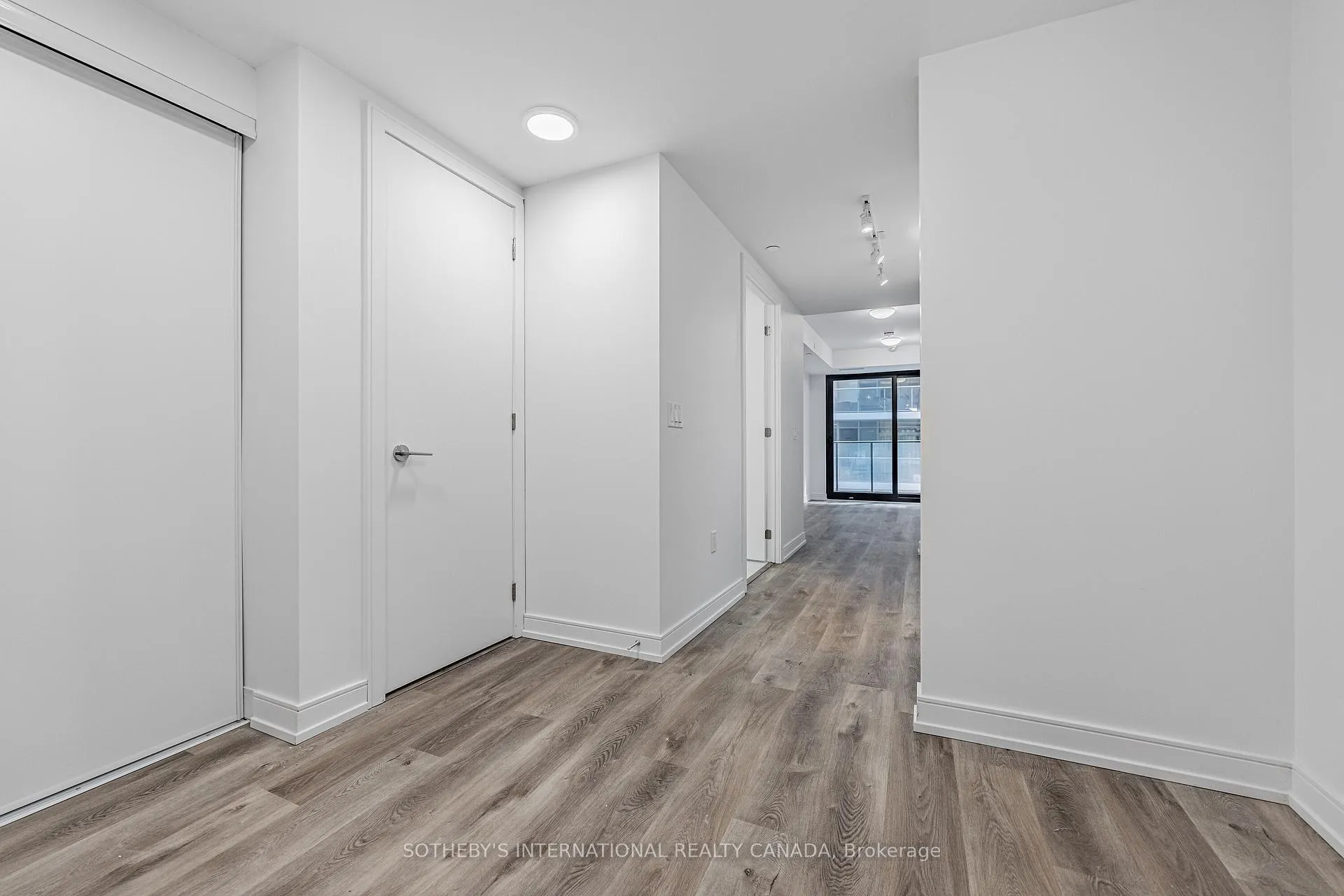 Photo 4 of Unit 516, 1 Jarvis Street, Hamilton, Beasley — HOMEH