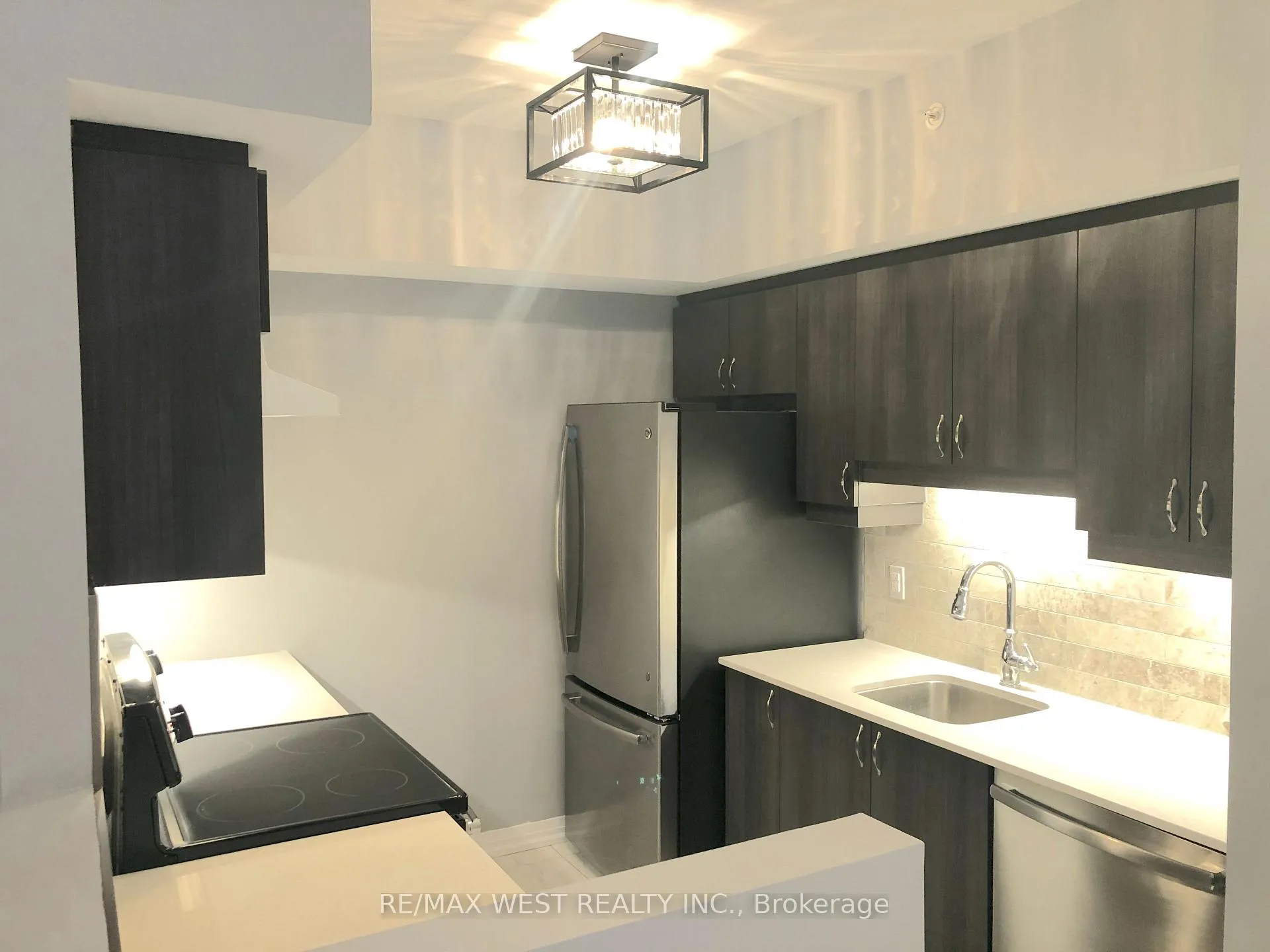Photo 9 of Unit 305, 304 Essa Drive, Barrie, Ardagh — HOMEH