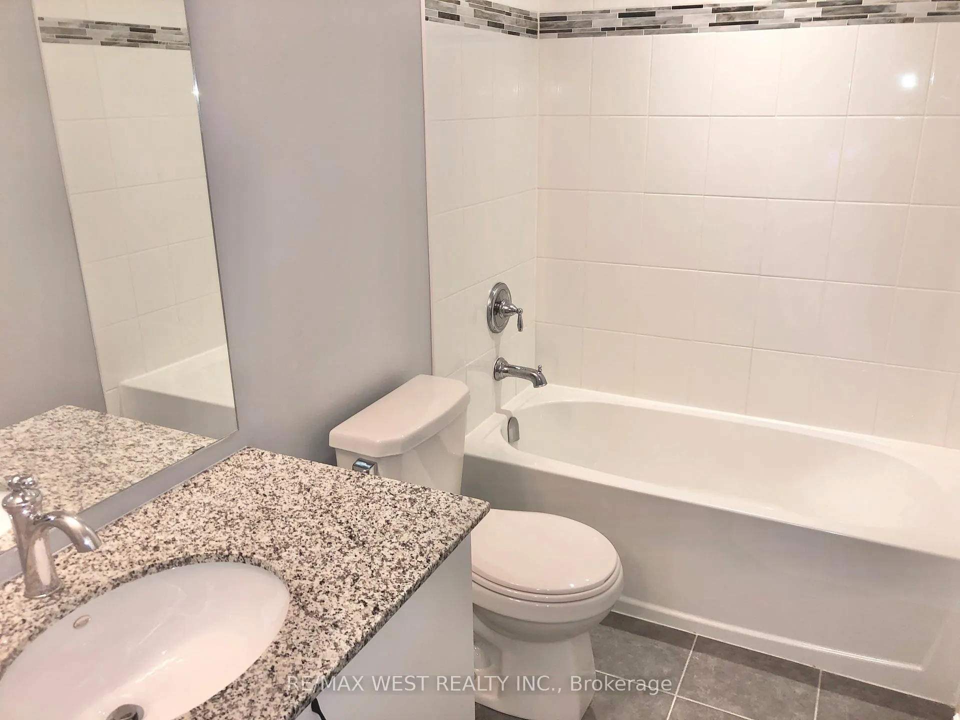 Photo 11 of Unit 305, 304 Essa Drive, Barrie, Ardagh — HOMEH