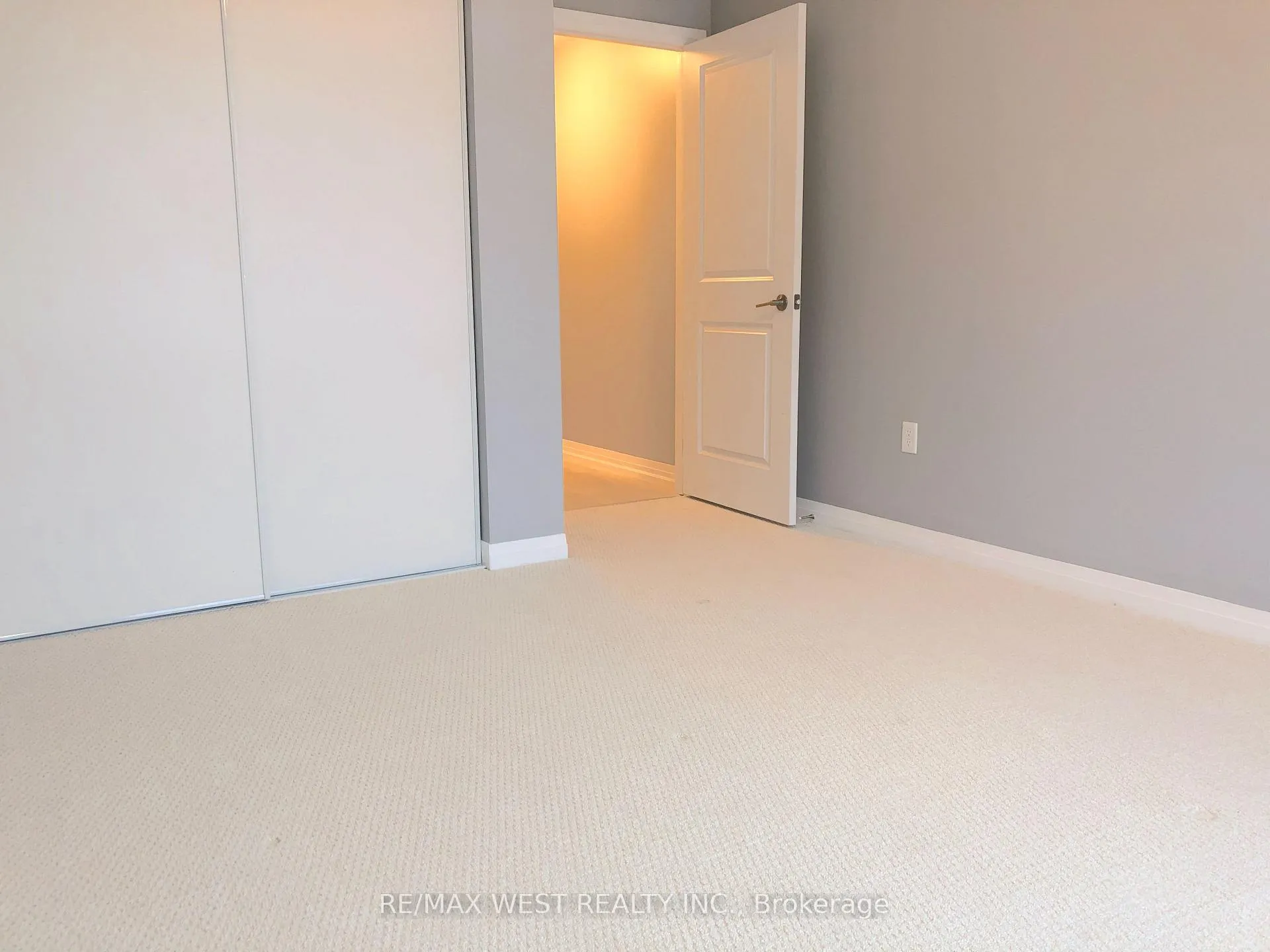 Photo 13 of Unit 305, 304 Essa Drive, Barrie, Ardagh — HOMEH