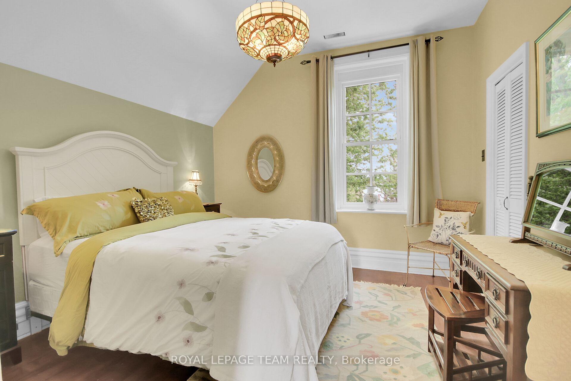 Photo 4 of 1242 Donald B. Munro Drive, Ottawa, Huntley Ward (North East) — HOMEH
