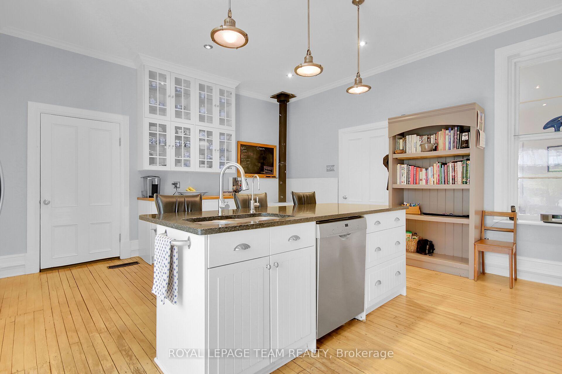Photo 15 of 1242 Donald B. Munro Drive, Ottawa, Huntley Ward (North East) — HOMEH
