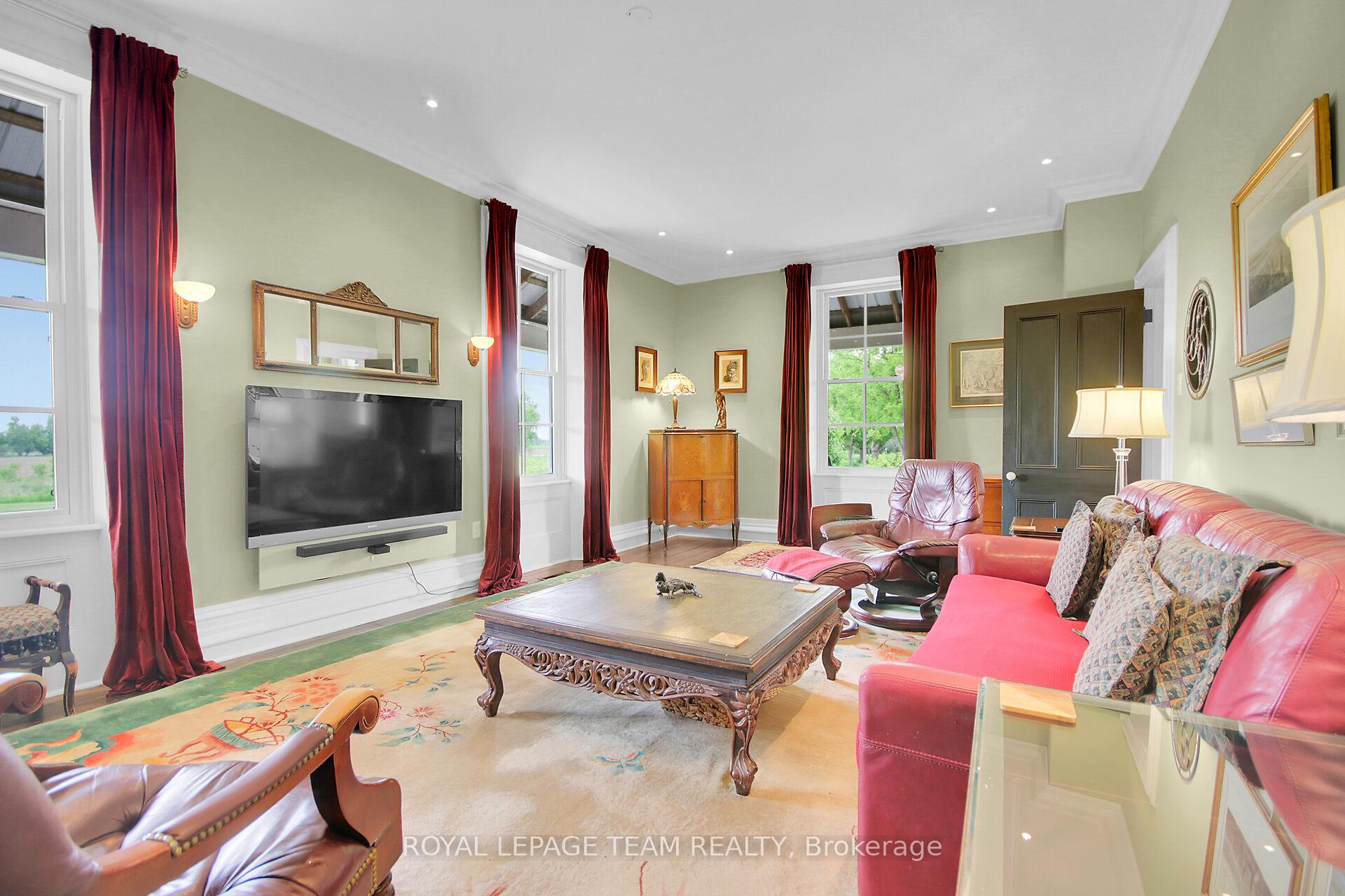 Photo 20 of 1242 Donald B. Munro Drive, Ottawa, Huntley Ward (North East) — HOMEH