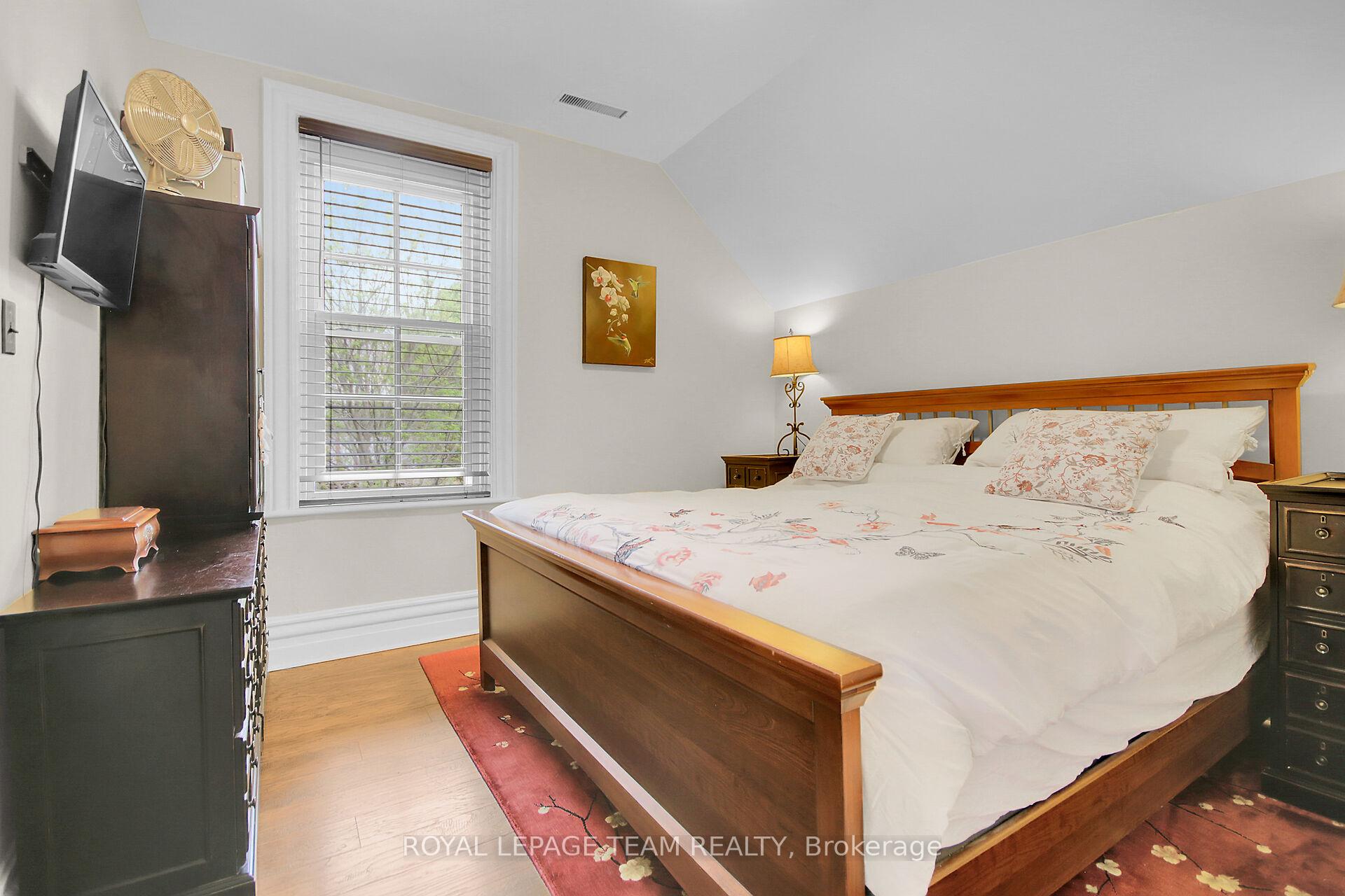 Photo 25 of 1242 Donald B. Munro Drive, Ottawa, Huntley Ward (North East) — HOMEH