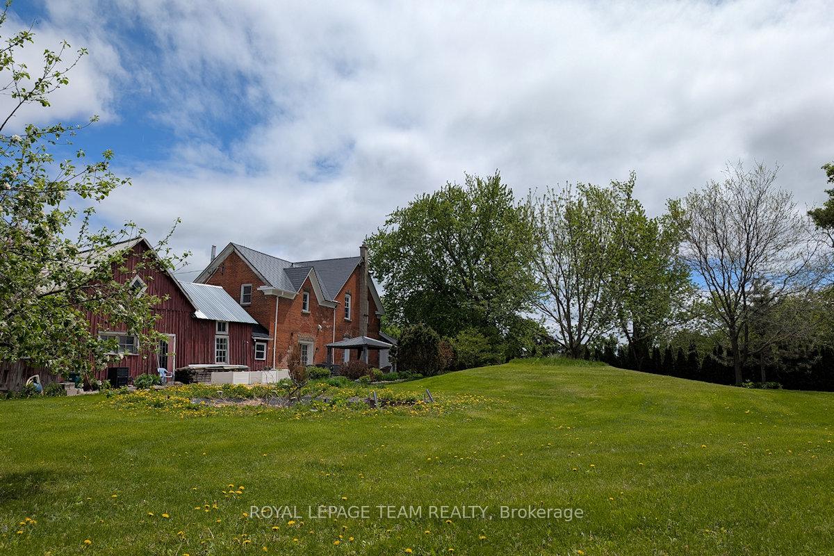 Photo 40 of 1242 Donald B. Munro Drive, Ottawa, Huntley Ward (North East) — HOMEH