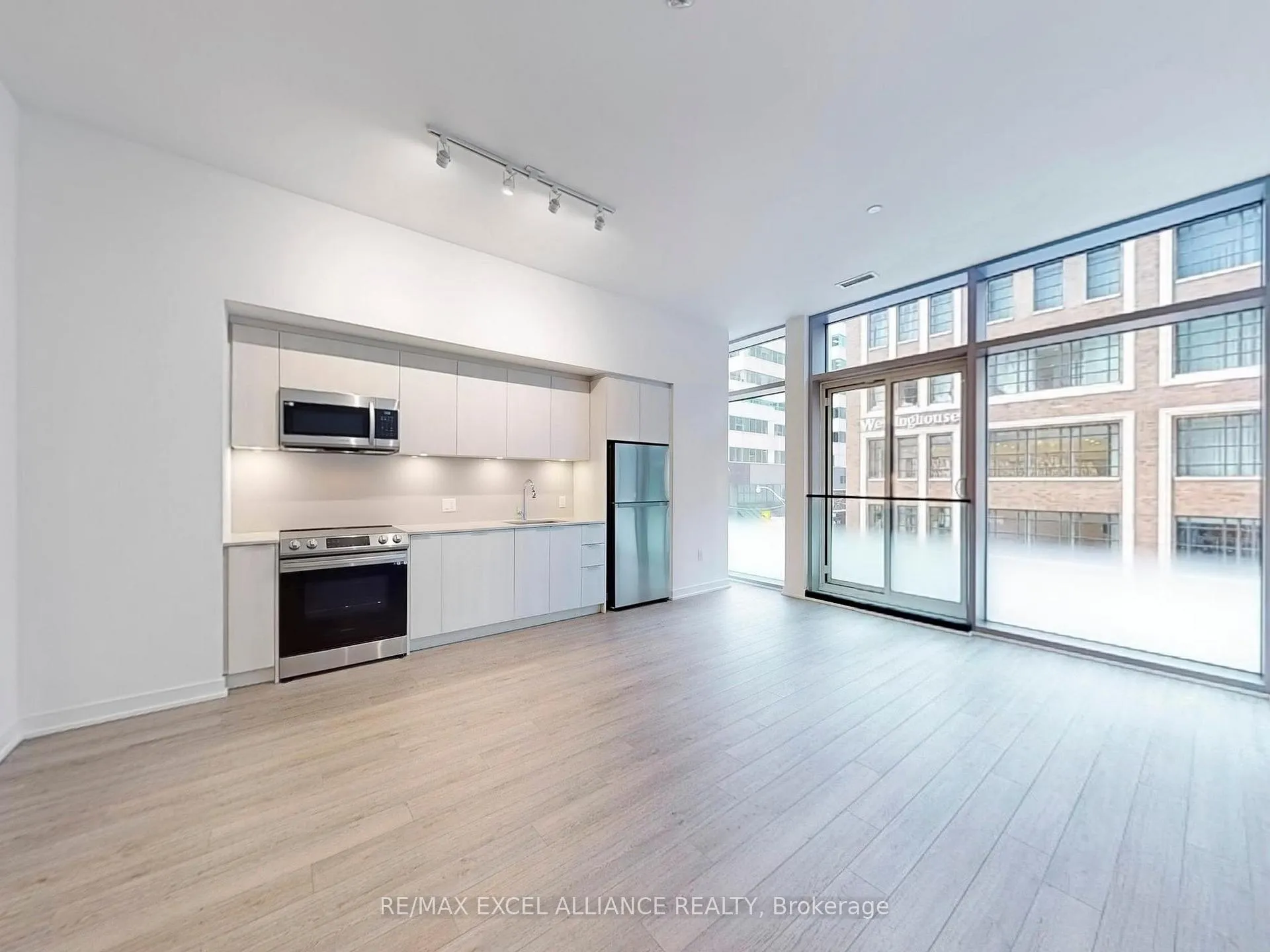 Photo 4 of Unit 203, 357 King Street W, Toronto, Waterfront Communities — HOMEH