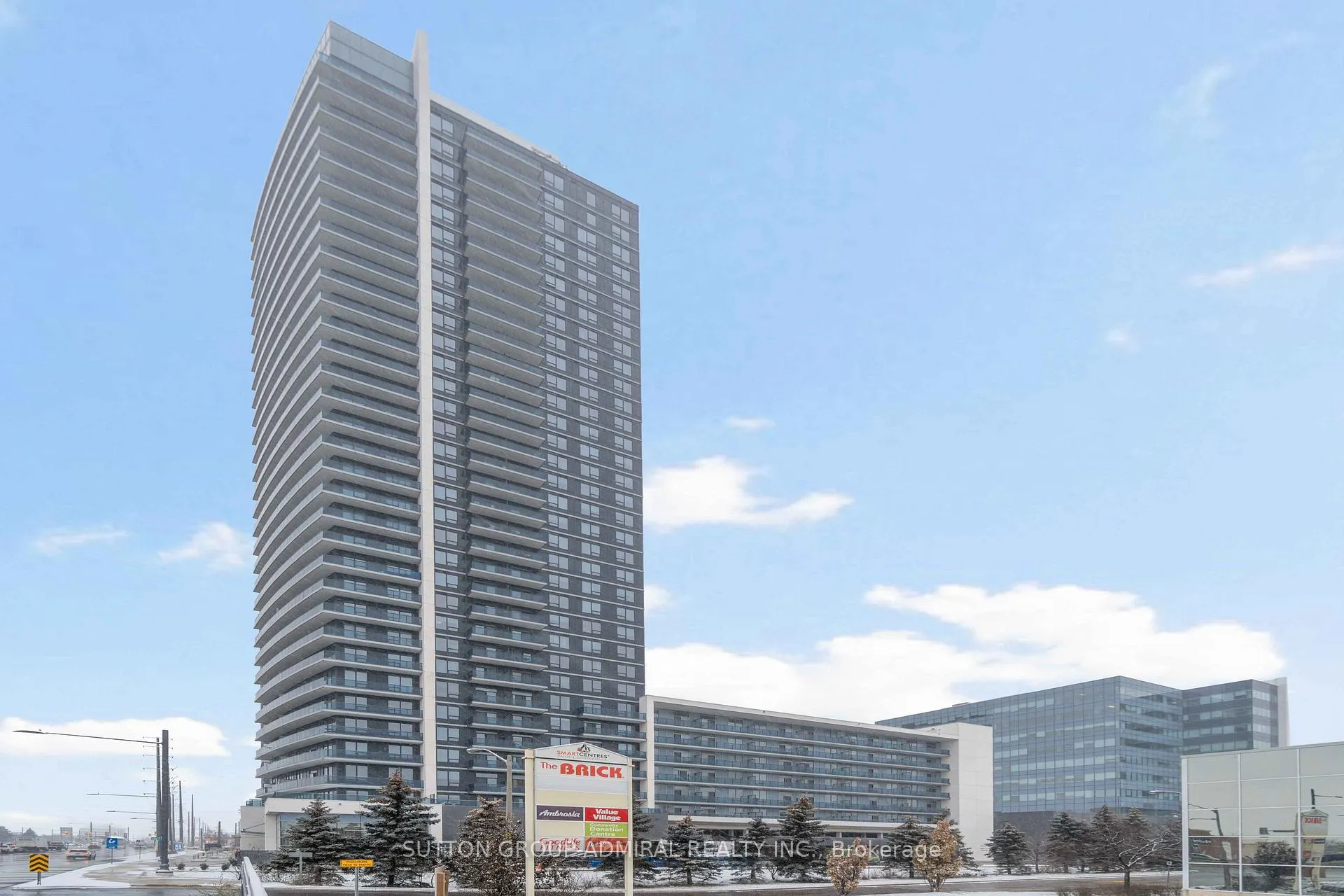 Front of Unit 1501, 3600 Highway 7 Road W