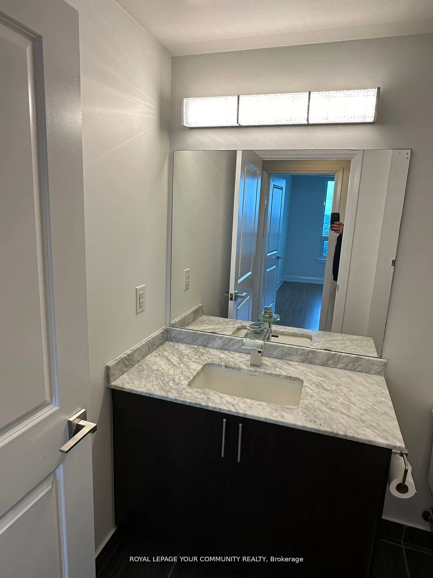 Photo 14 of Unit 1403, 7171 Yonge Street, Markham, Grandview — HOMEH