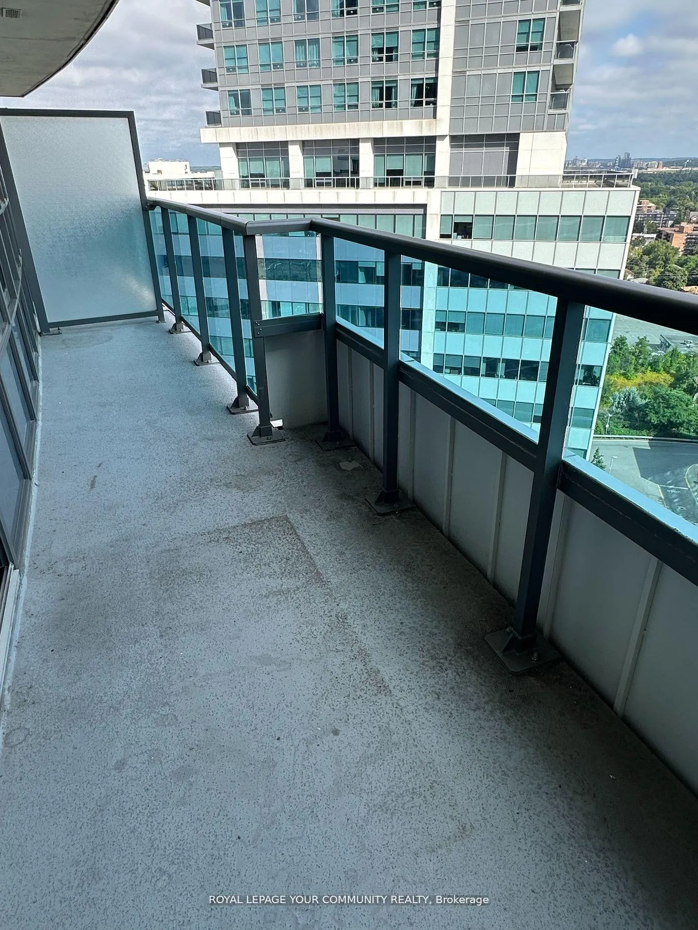 Photo 16 of Unit 1403, 7171 Yonge Street, Markham, Grandview — HOMEH