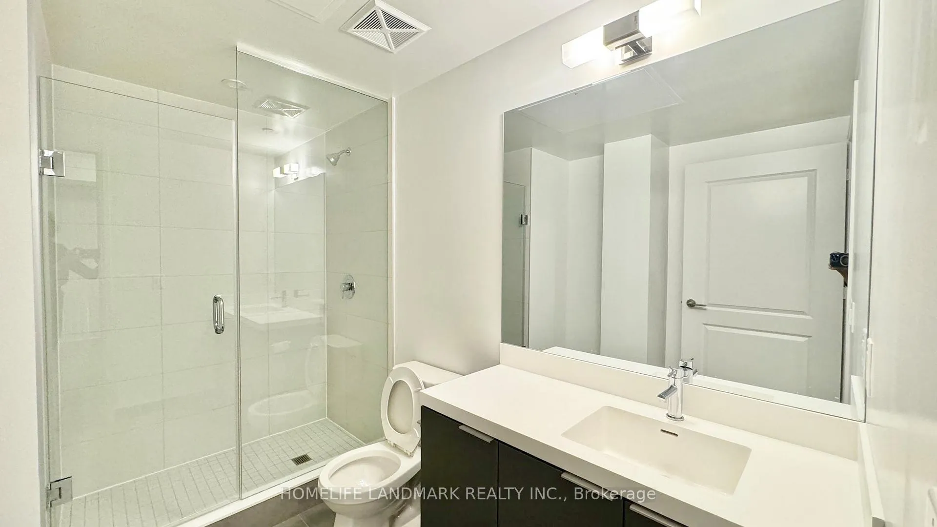 Photo 15 of Unit 804, 8 Widmer Street, Toronto, Waterfront Communities — HOMEH