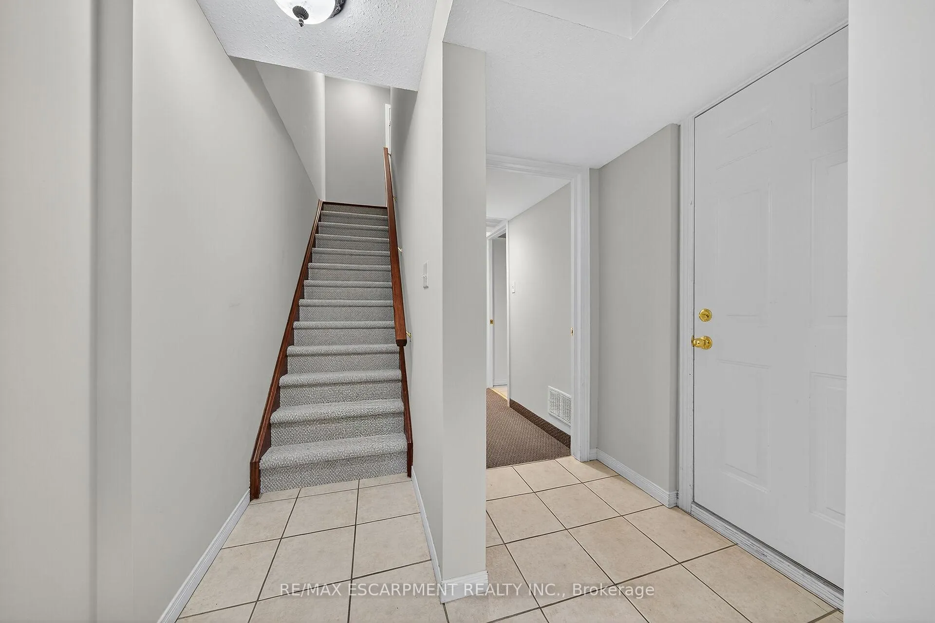 Photo 6 of Unit 23, 7 Southside Place, Hamilton, Mountview — HOMEH