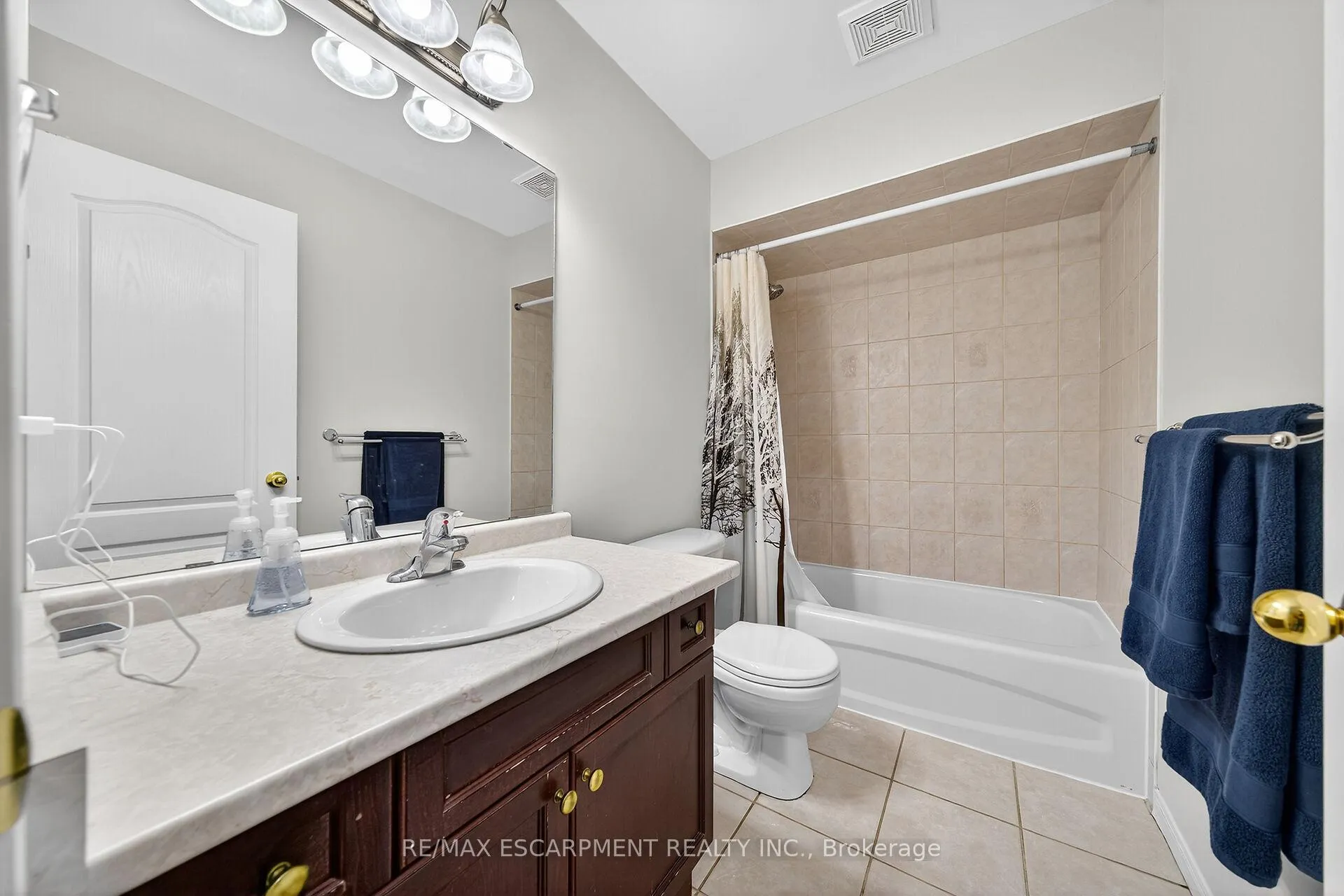 Photo 25 of Unit 23, 7 Southside Place, Hamilton, Mountview — HOMEH