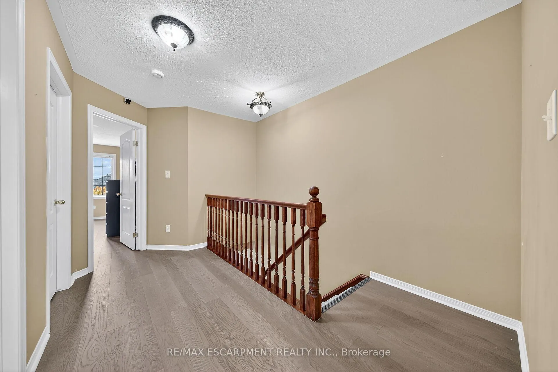 Photo 27 of Unit 23, 7 Southside Place, Hamilton, Mountview — HOMEH