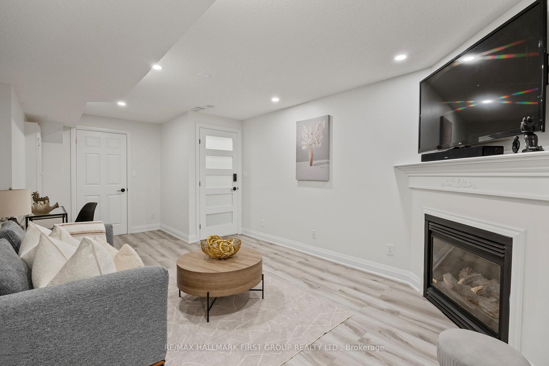 Photo 3 of Unit Bsmt, 170 Avondale Drive, Clarington, Courtice — HOMEH
