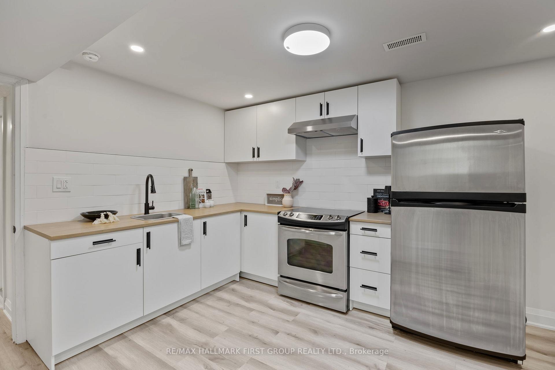 Photo 10 of Unit Bsmt, 170 Avondale Drive, Clarington, Courtice — HOMEH