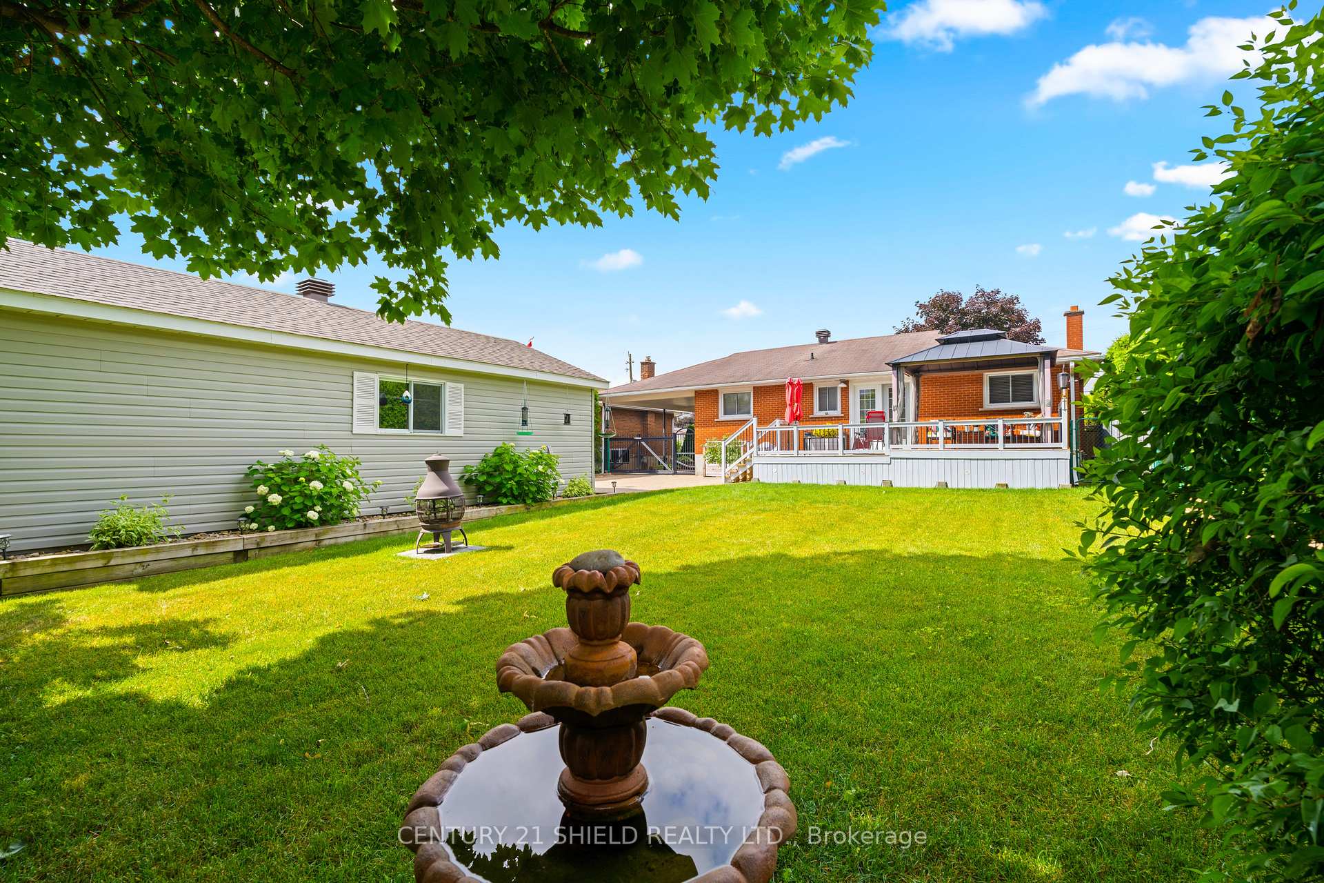Photo 11 of 425 Lynwood Drive, Cornwall — HOMEH