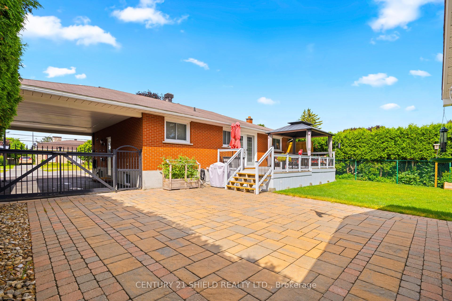 Photo 13 of 425 Lynwood Drive, Cornwall — HOMEH