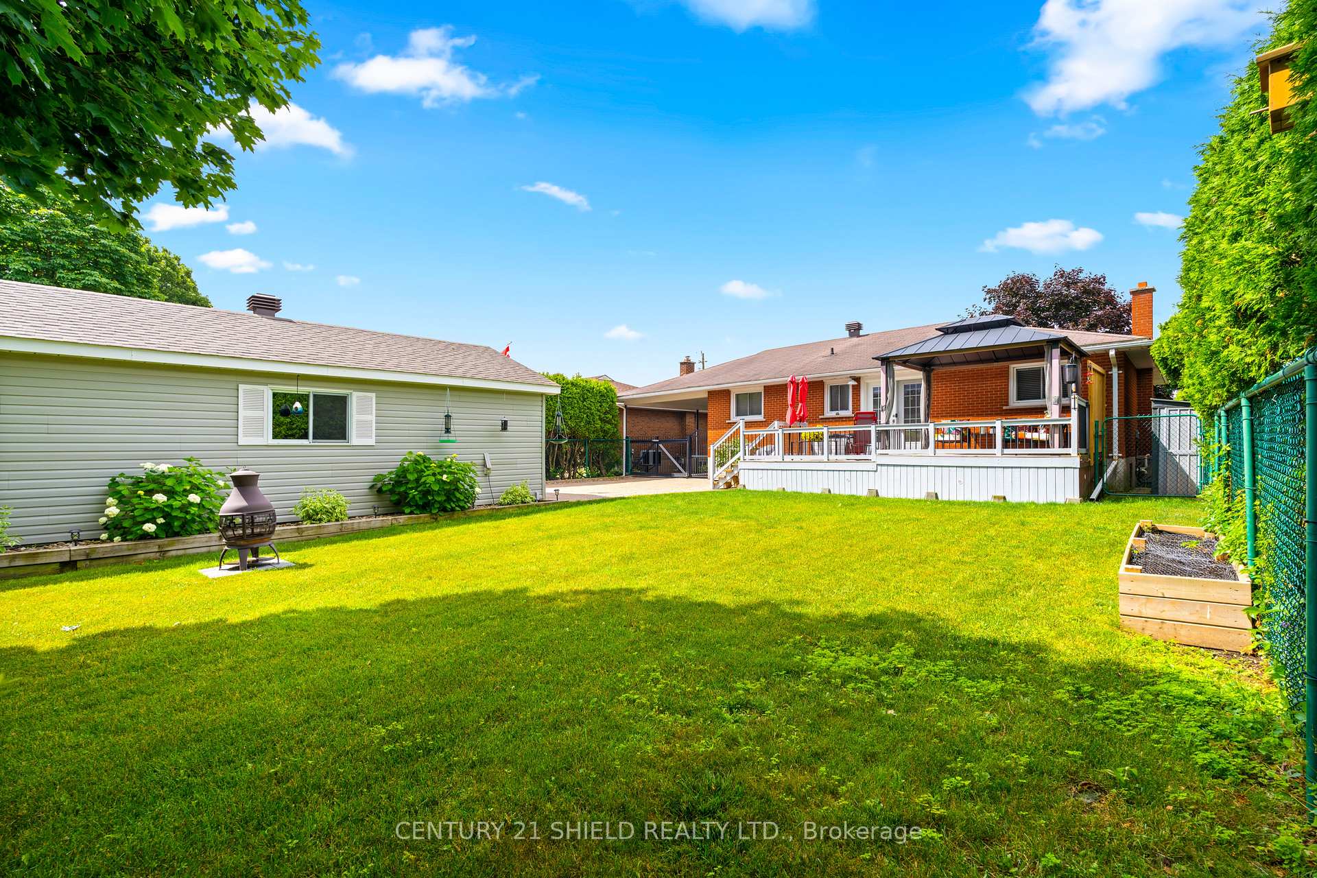 Photo 14 of 425 Lynwood Drive, Cornwall — HOMEH