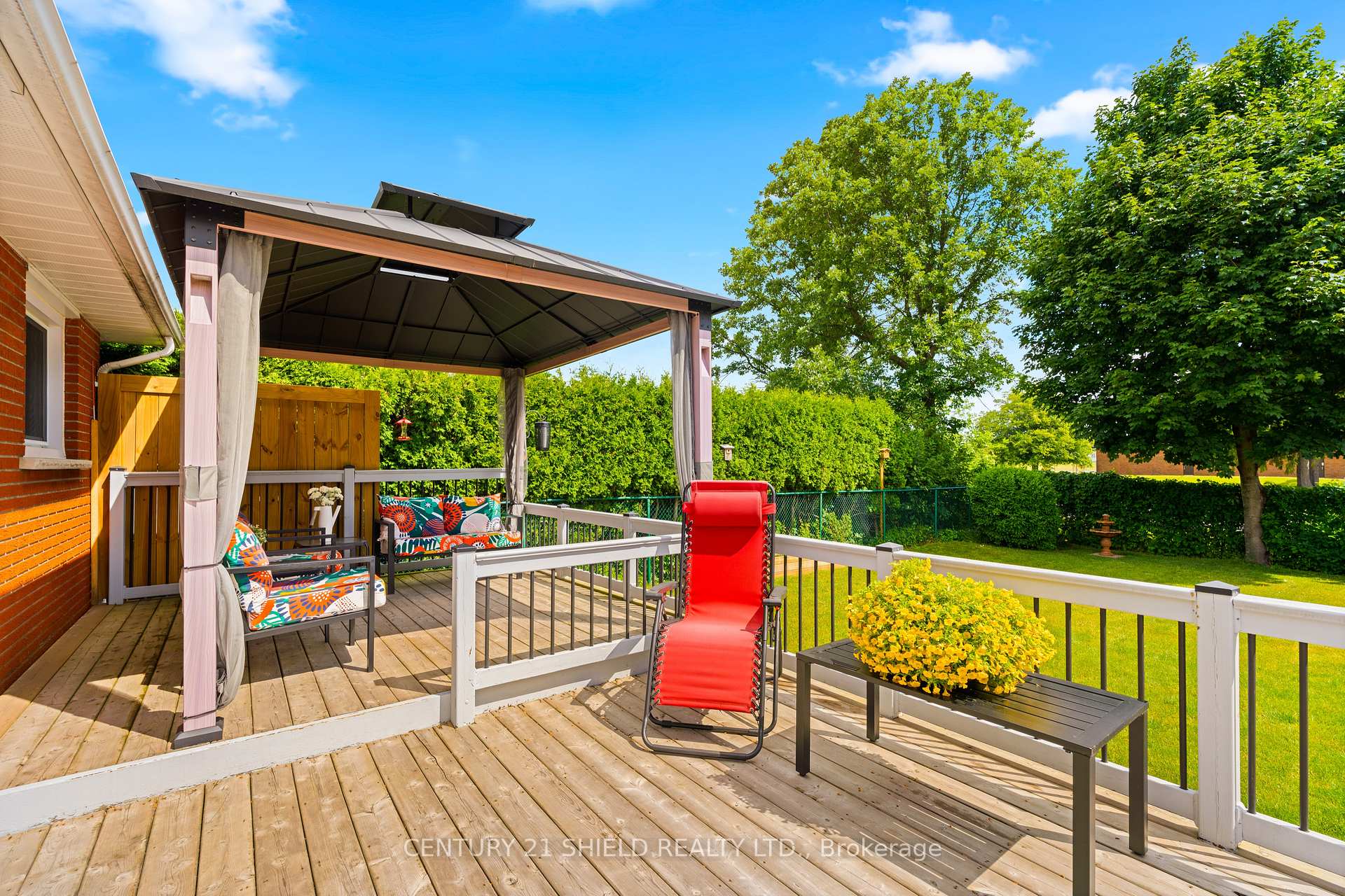 Photo 15 of 425 Lynwood Drive, Cornwall — HOMEH