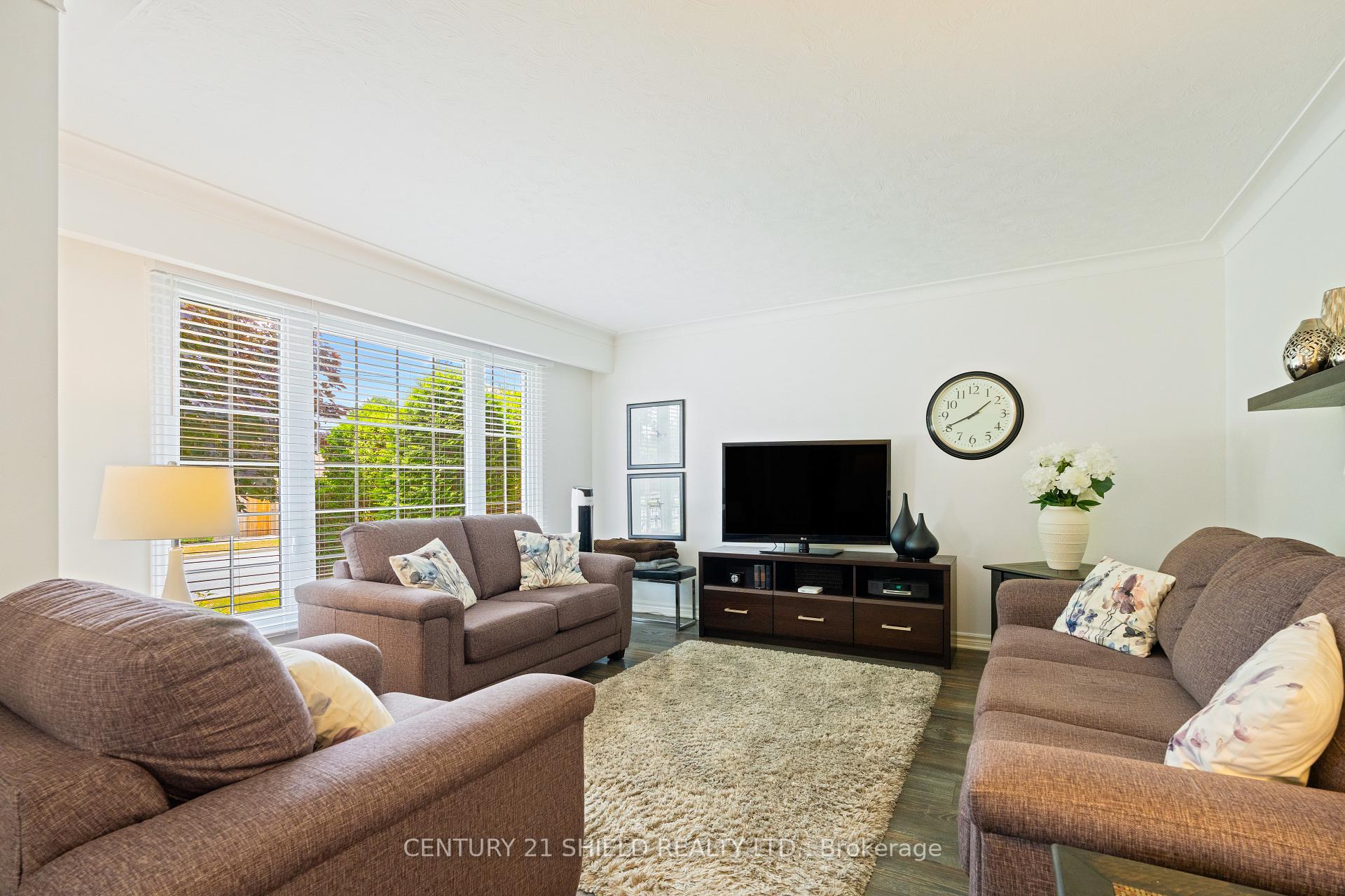 Photo 19 of 425 Lynwood Drive, Cornwall — HOMEH