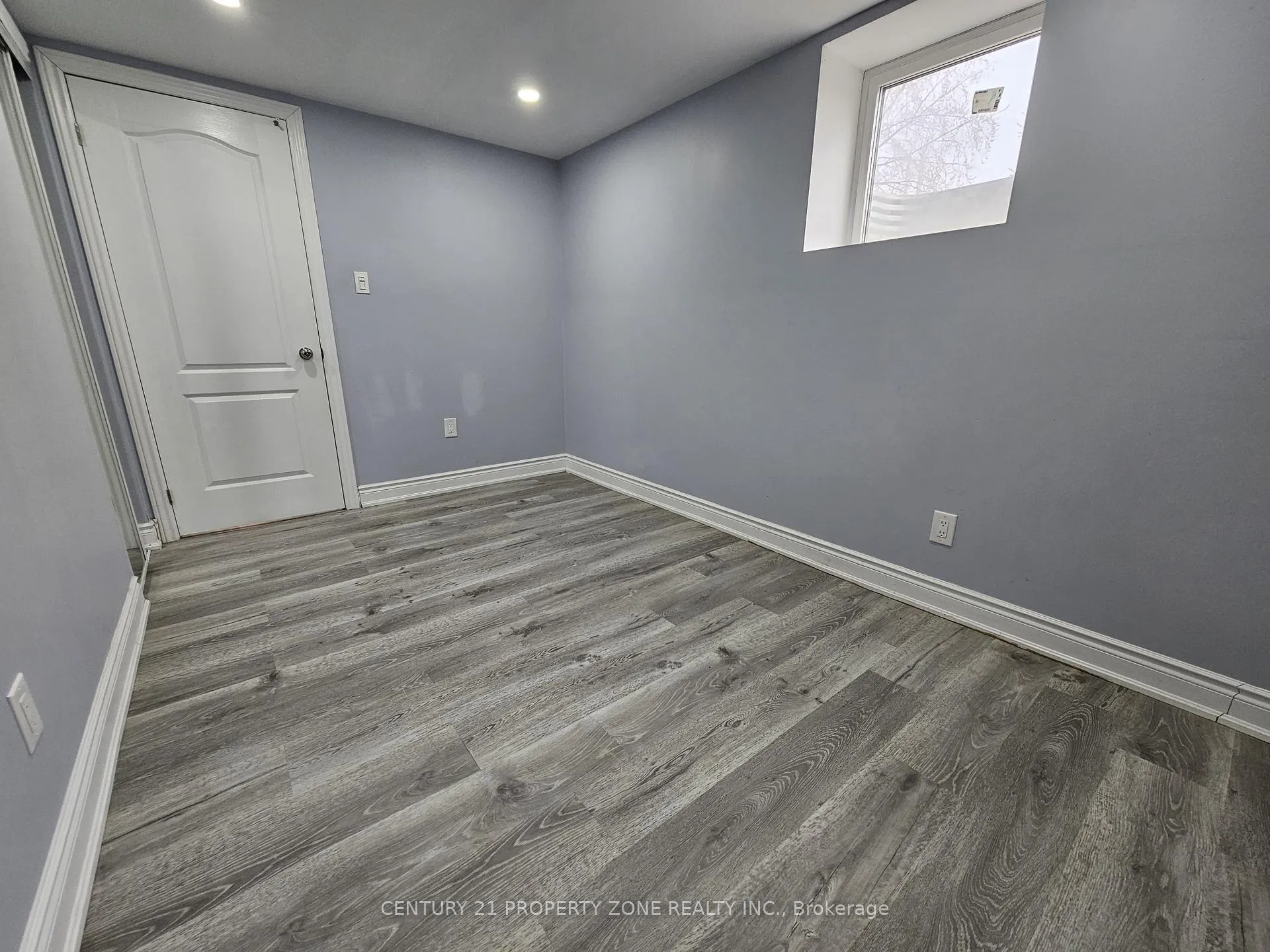Photo 15 of 481 Glover RD W, Hamilton, Lakeshore — HOMEH