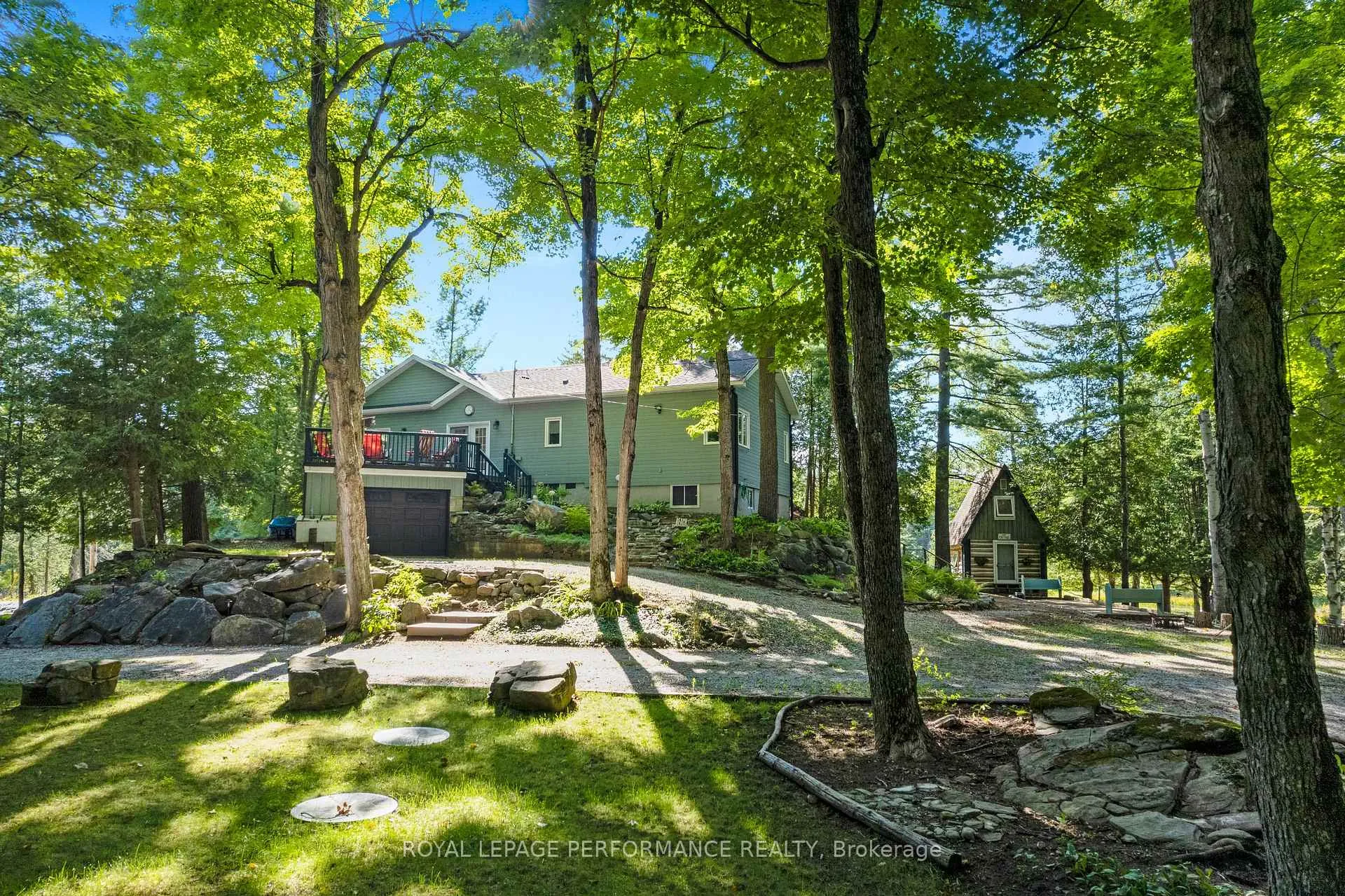 Photo 2 of 1020 Carson Trail Road, Frontenac, Frontenac North — HOMEH