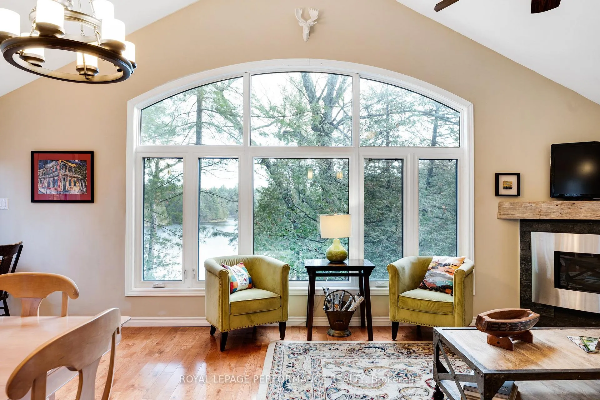 Photo 11 of 1020 Carson Trail Road, Frontenac, Frontenac North — HOMEH