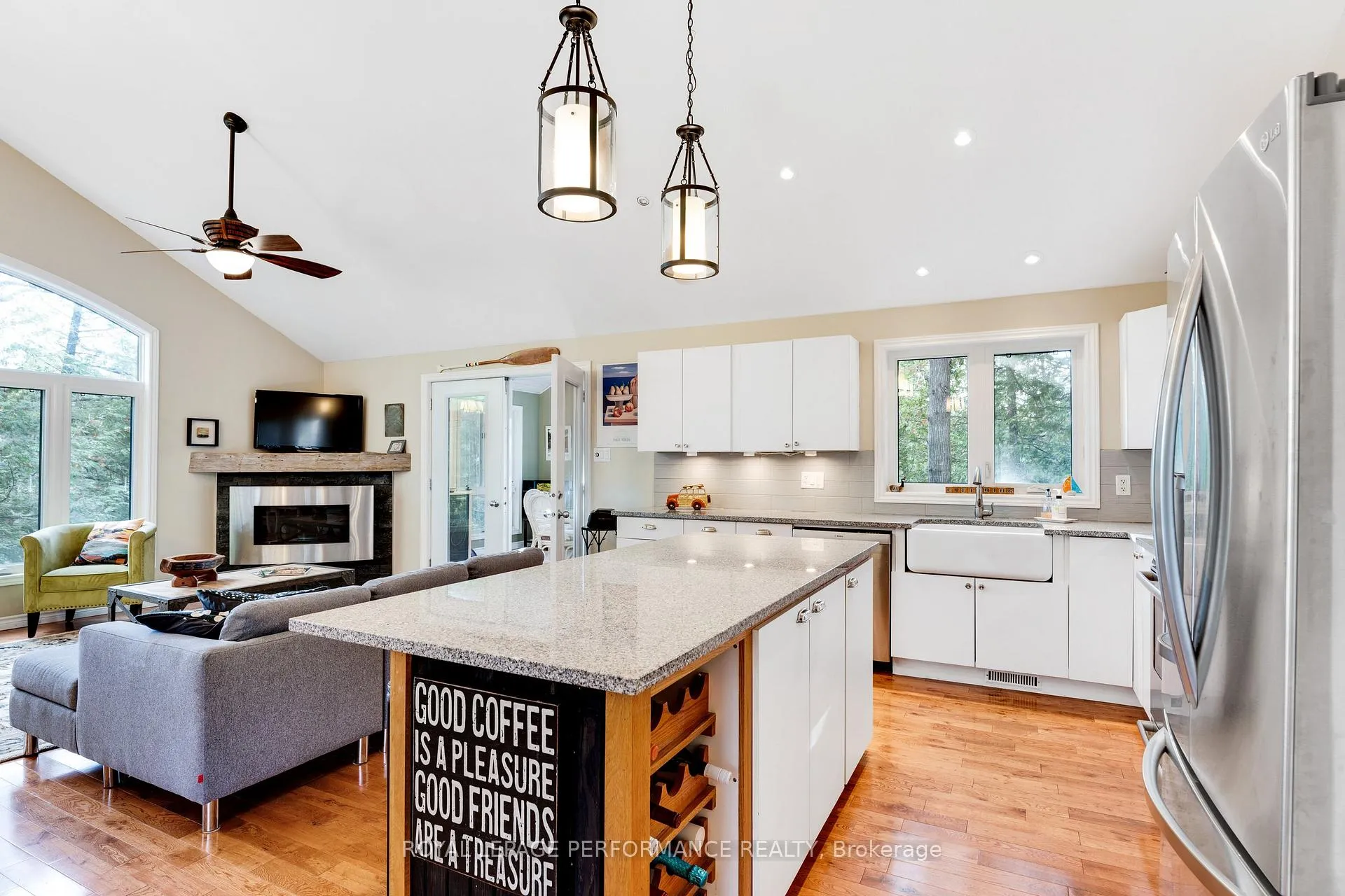 Photo 15 of 1020 Carson Trail Road, Frontenac, Frontenac North — HOMEH