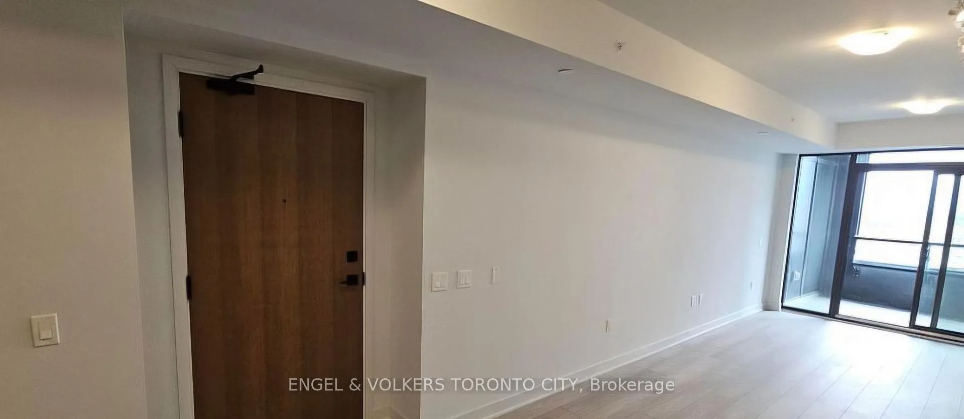Photo 3 of Unit 1213, 2920 Hwy 7, Vaughan, Vaughan Corporate Centre — HOMEH