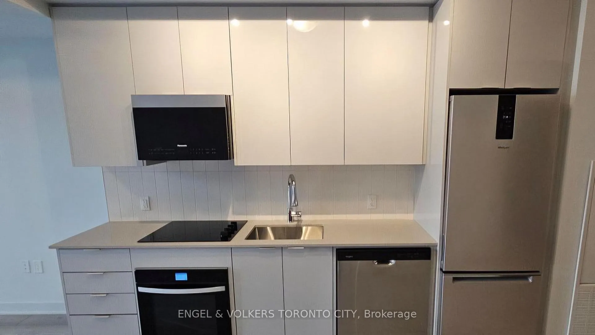 Photo 8 of Unit 1213, 2920 Hwy 7, Vaughan, Vaughan Corporate Centre — HOMEH