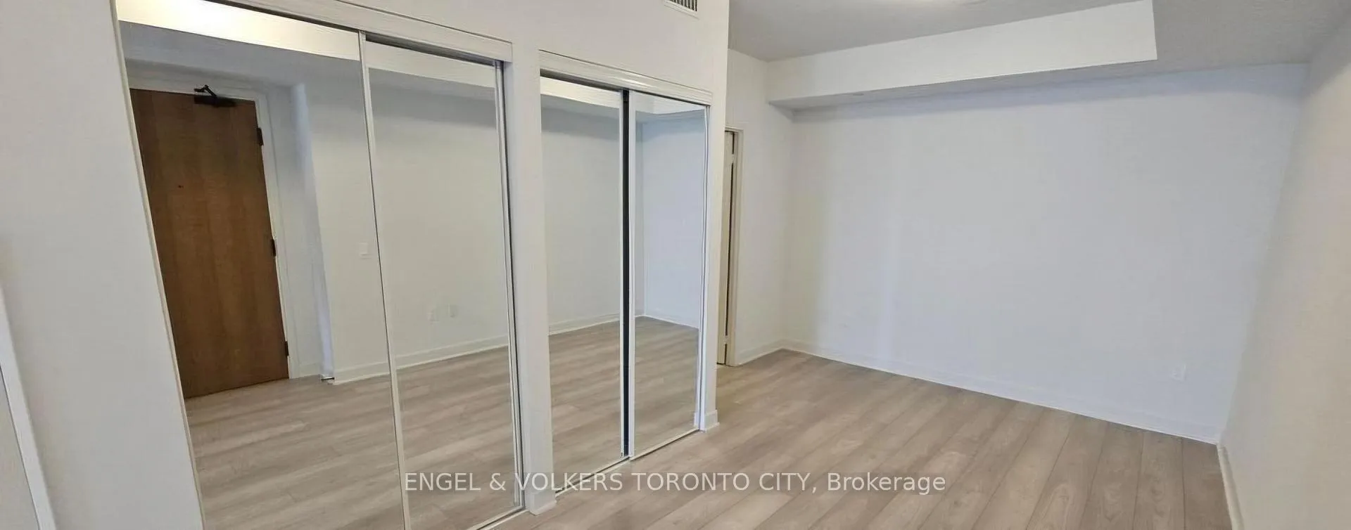 Photo 9 of Unit 1213, 2920 Hwy 7, Vaughan, Vaughan Corporate Centre — HOMEH