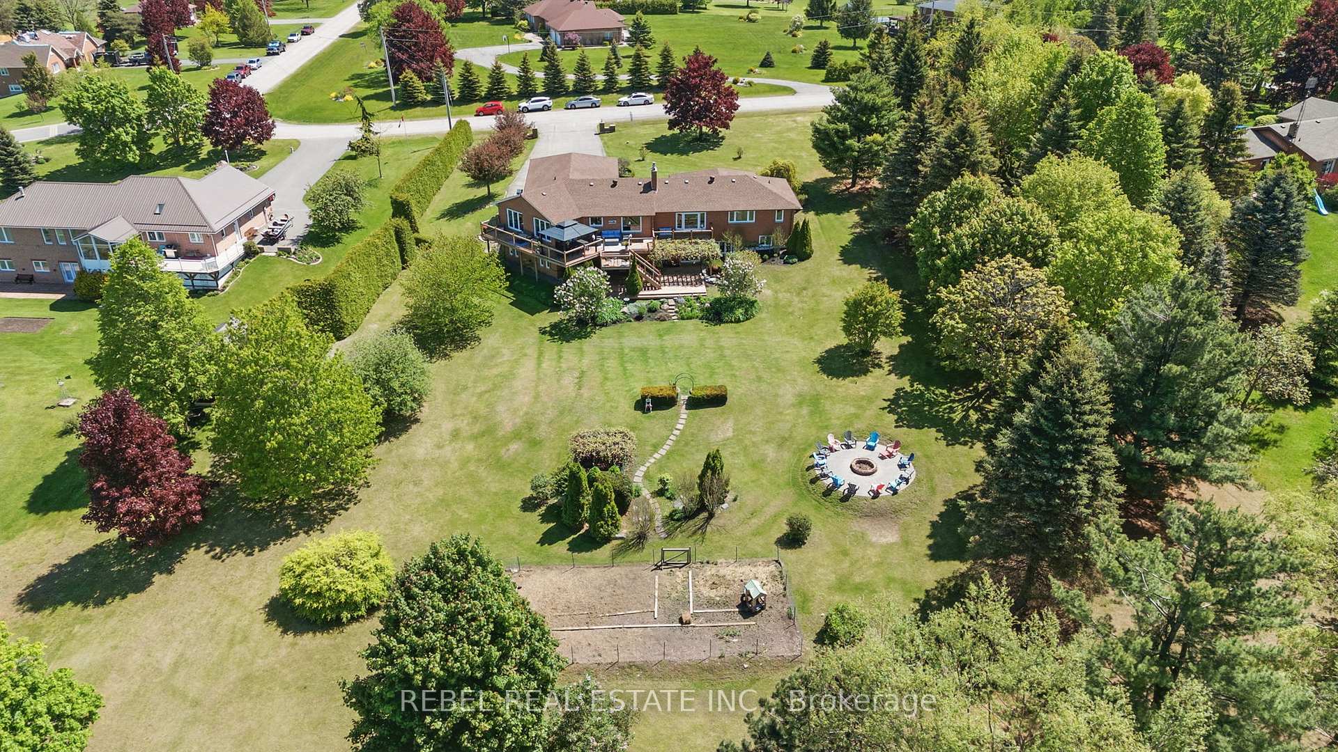 Photo 48 of 23 Skye Valley Drive, Cobourg — HOMEH