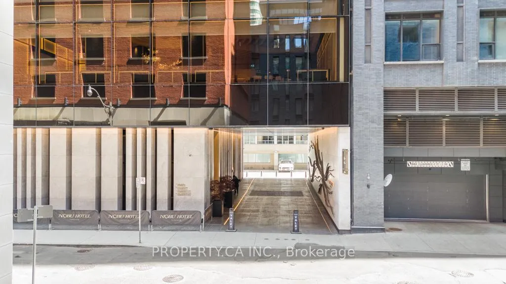 Photo 3 of Unit 3708, 35 Mercer Street, Toronto, Waterfront Communities — HOMEH